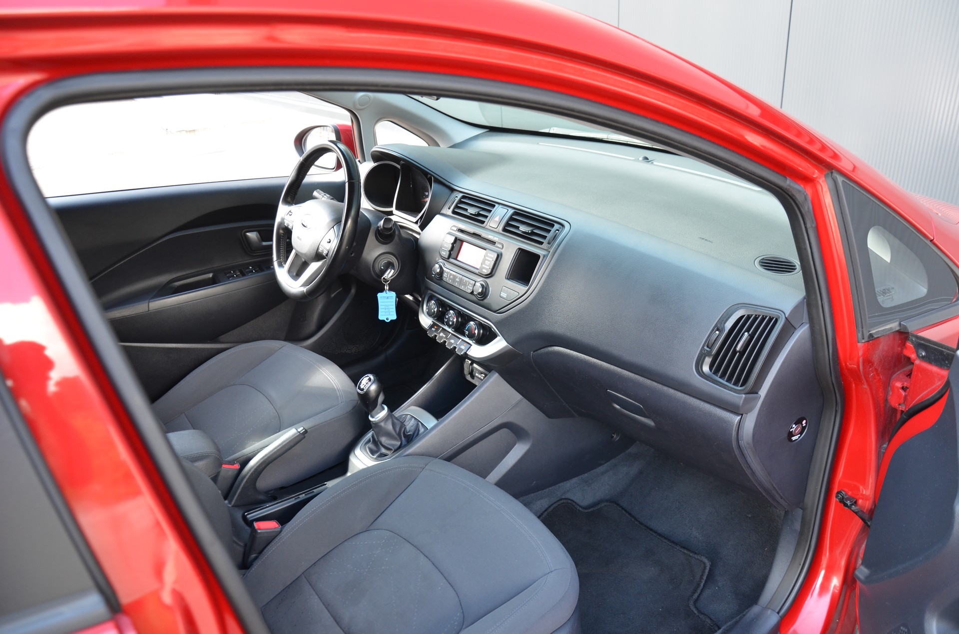 KIA Rio 1.4 CVVT Trend-image-11