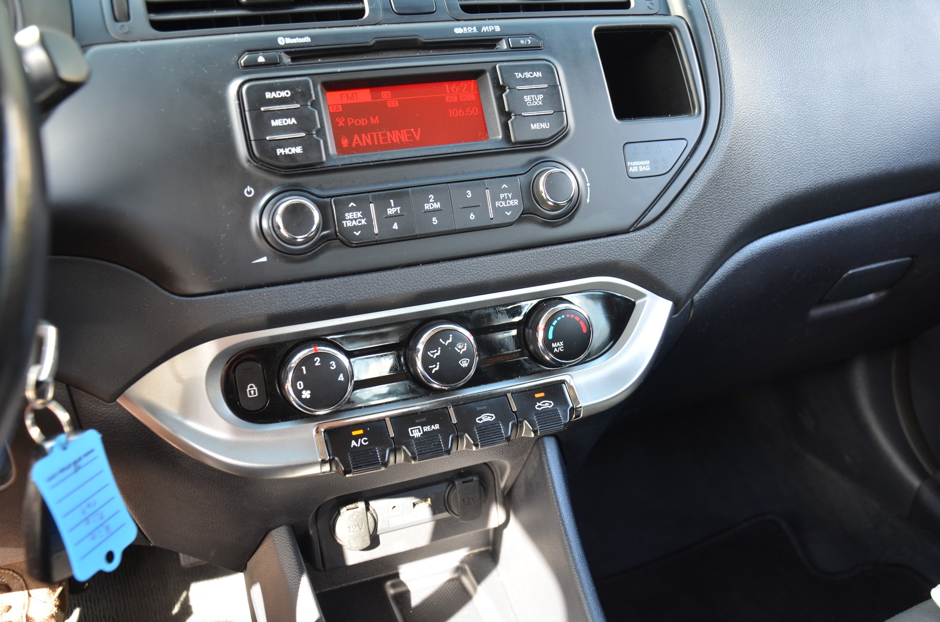 KIA Rio 1.4 CVVT Trend-image-18