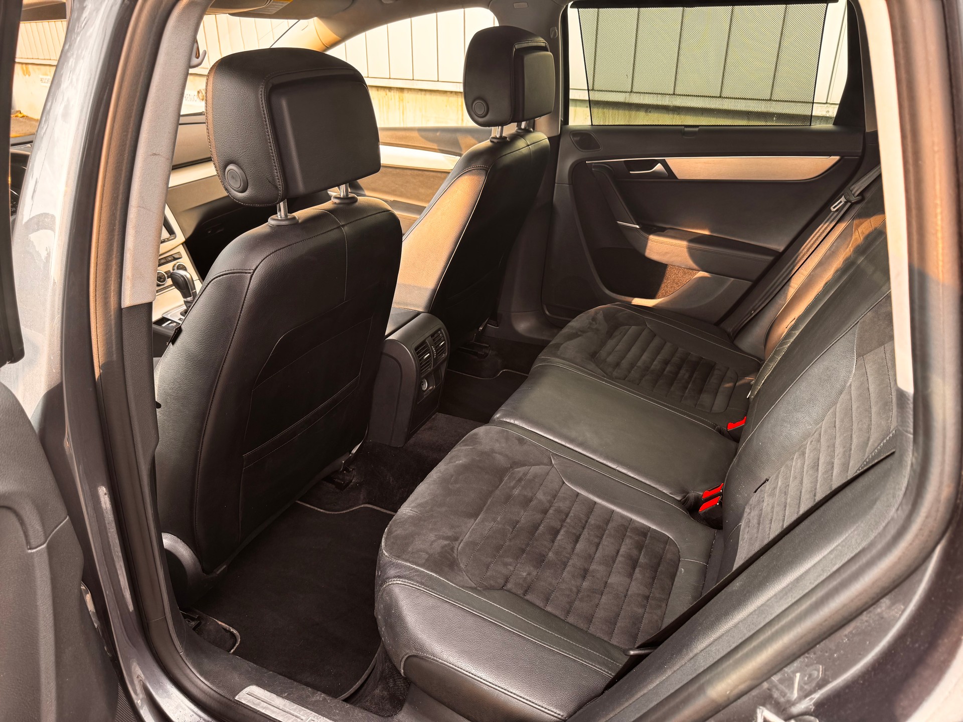 VW Passat Variant 2.0 TDI BMT Highline DSG-image-7
