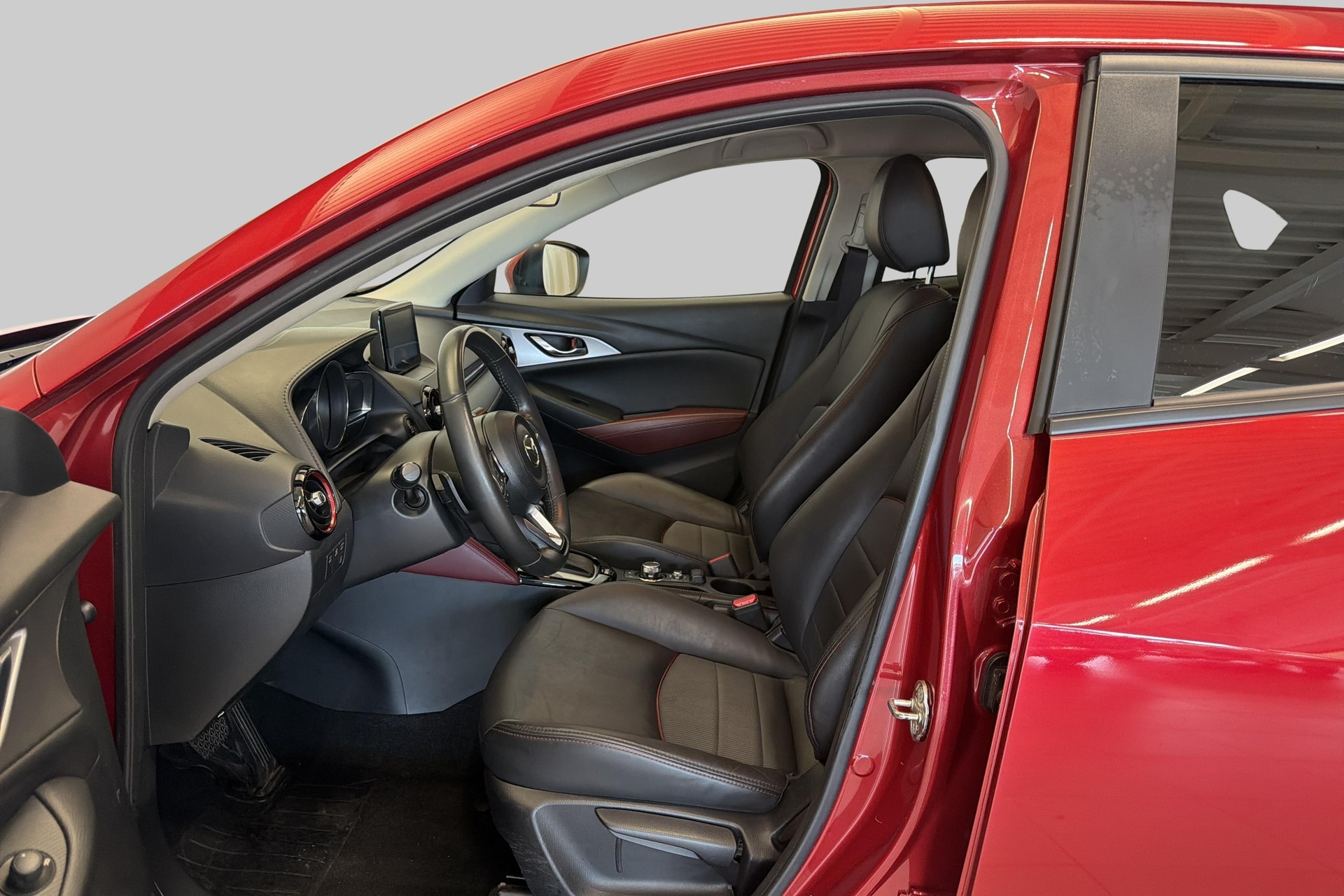 MAZDA CX-3 SKYACTIV-G 150 Revolution AWD Automat-image-7