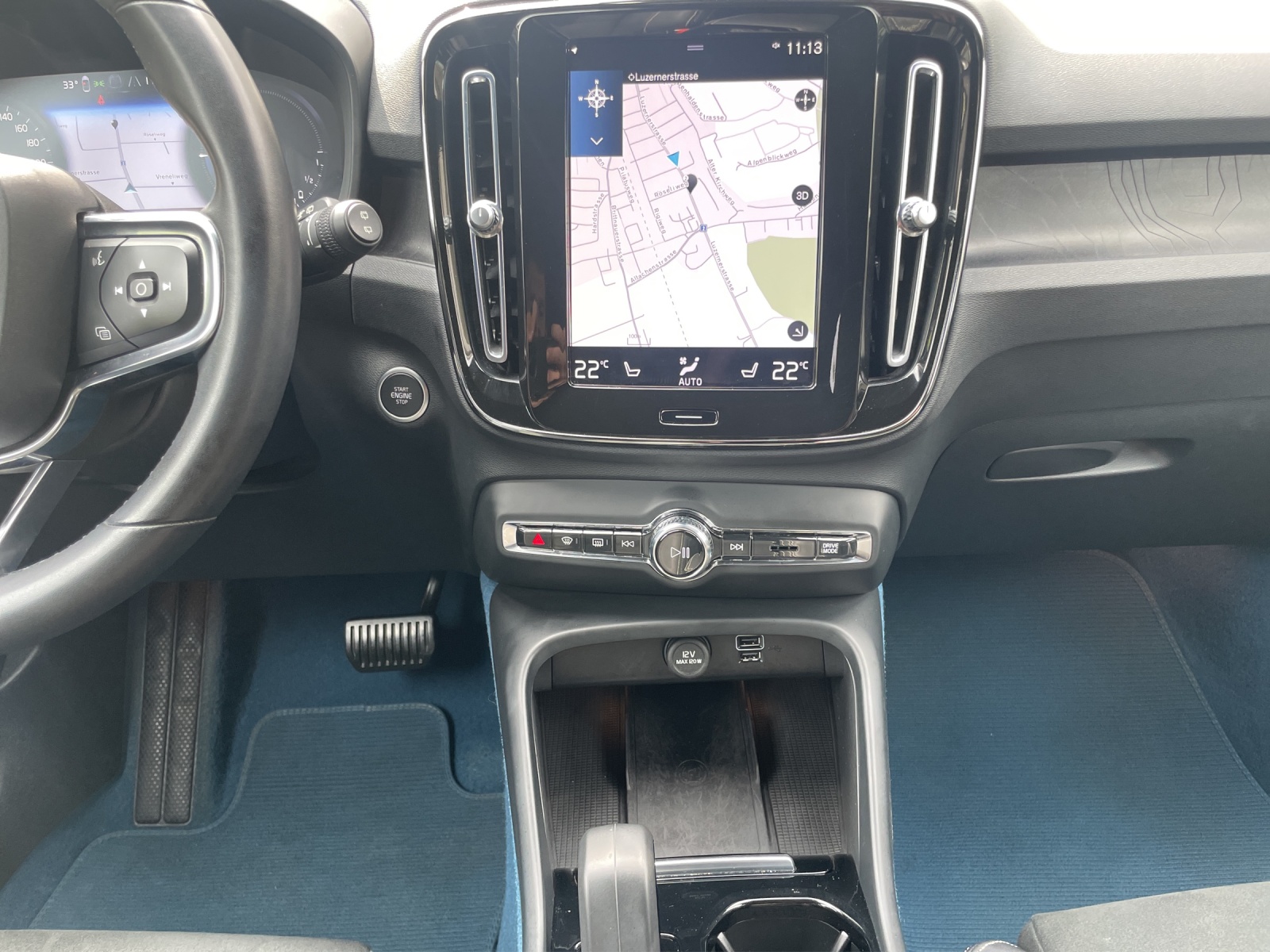 VOLVO XC40 1.5 T5 PiH Plus Dark-image-16