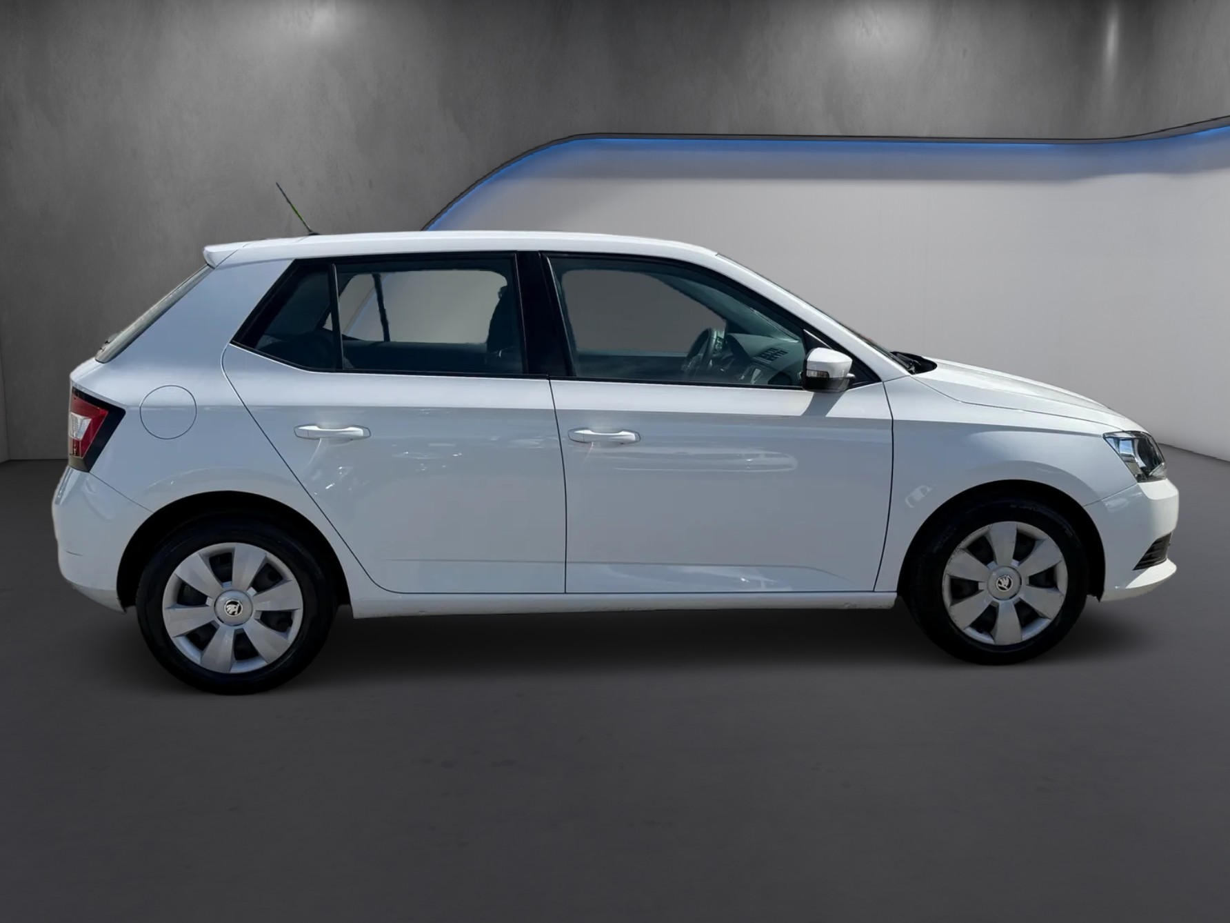 SKODA Fabia 1.0 Active-image-7