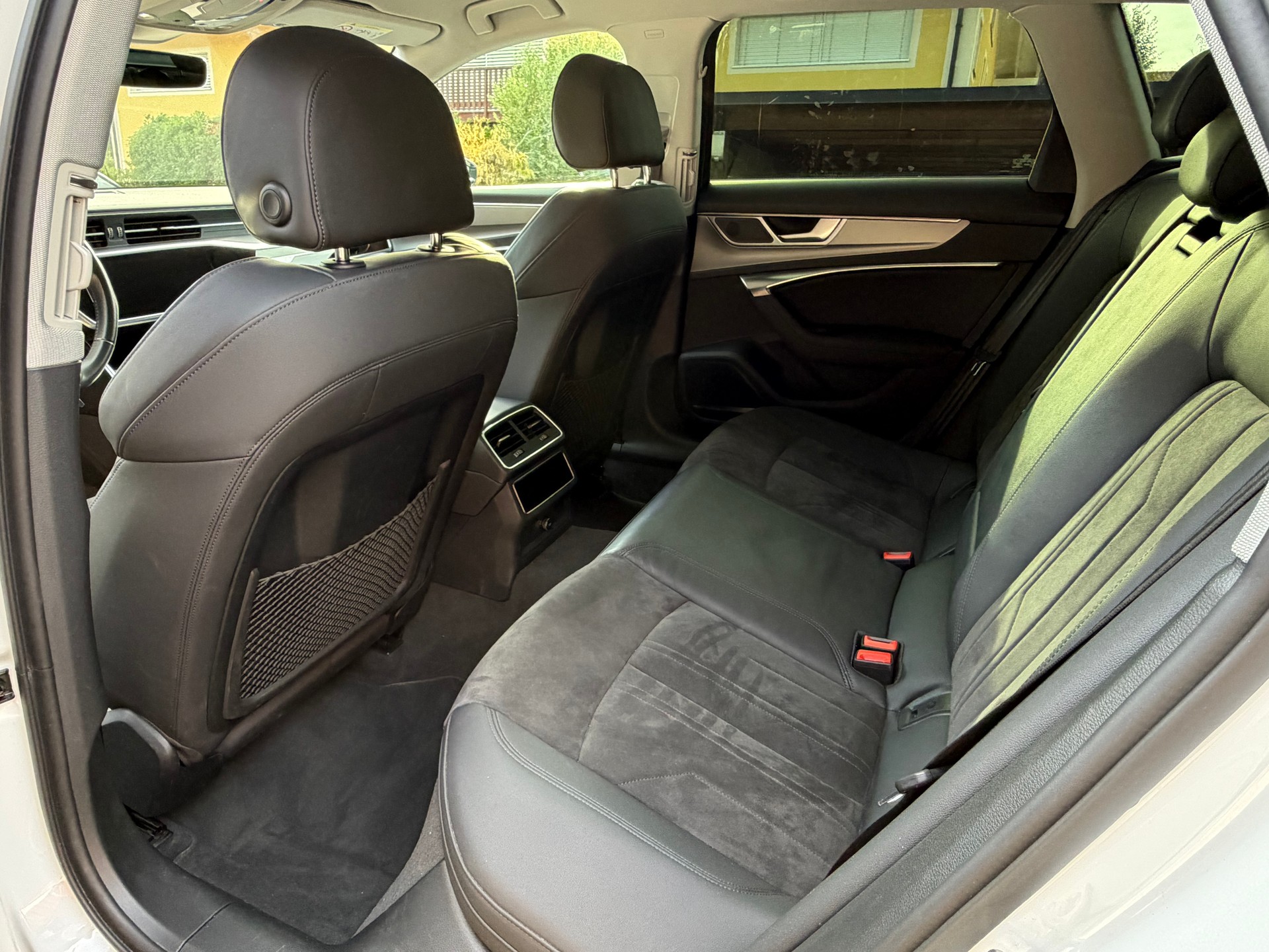 AUDI A6 allroad 55 TFSI quattro S-tronic-image-10