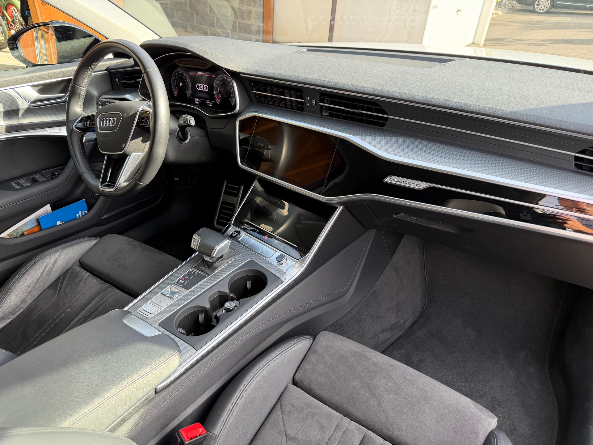 AUDI A6 allroad 55 TFSI quattro S-tronic-image-6