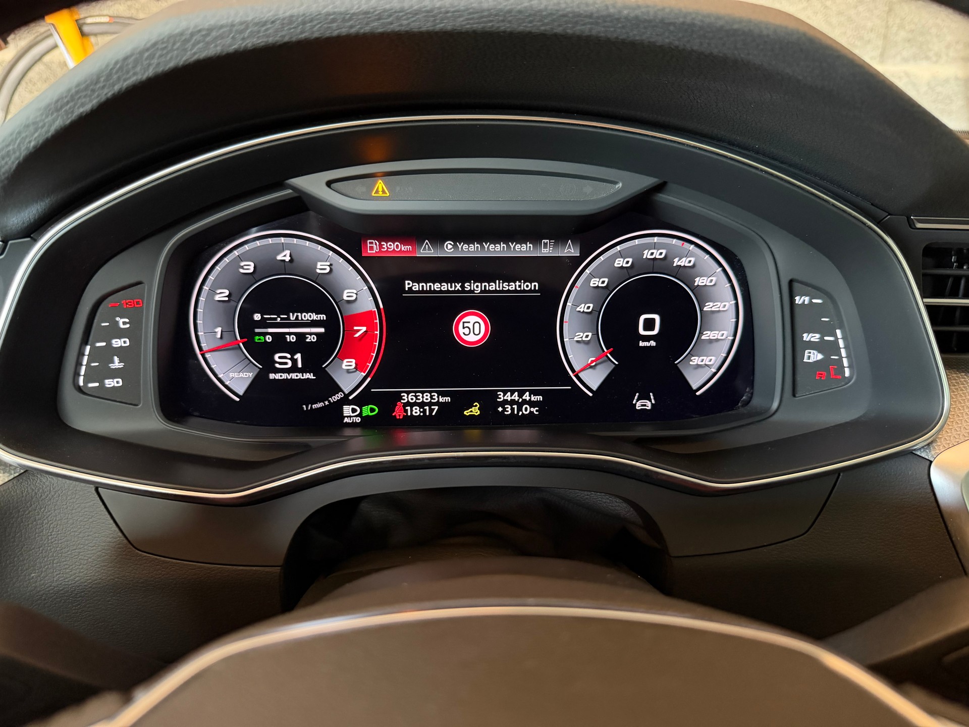 AUDI A6 allroad 55 TFSI quattro S-tronic-image-8