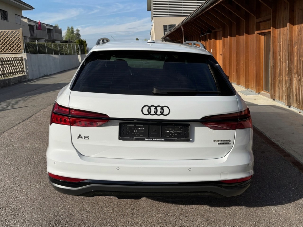 AUDI A6 allroad 55 TFSI quattro S-tronic-image-3