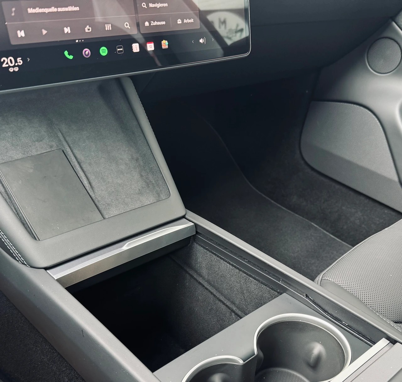 TESLA Model 3 Long Range Dual Motor AWD-image-15