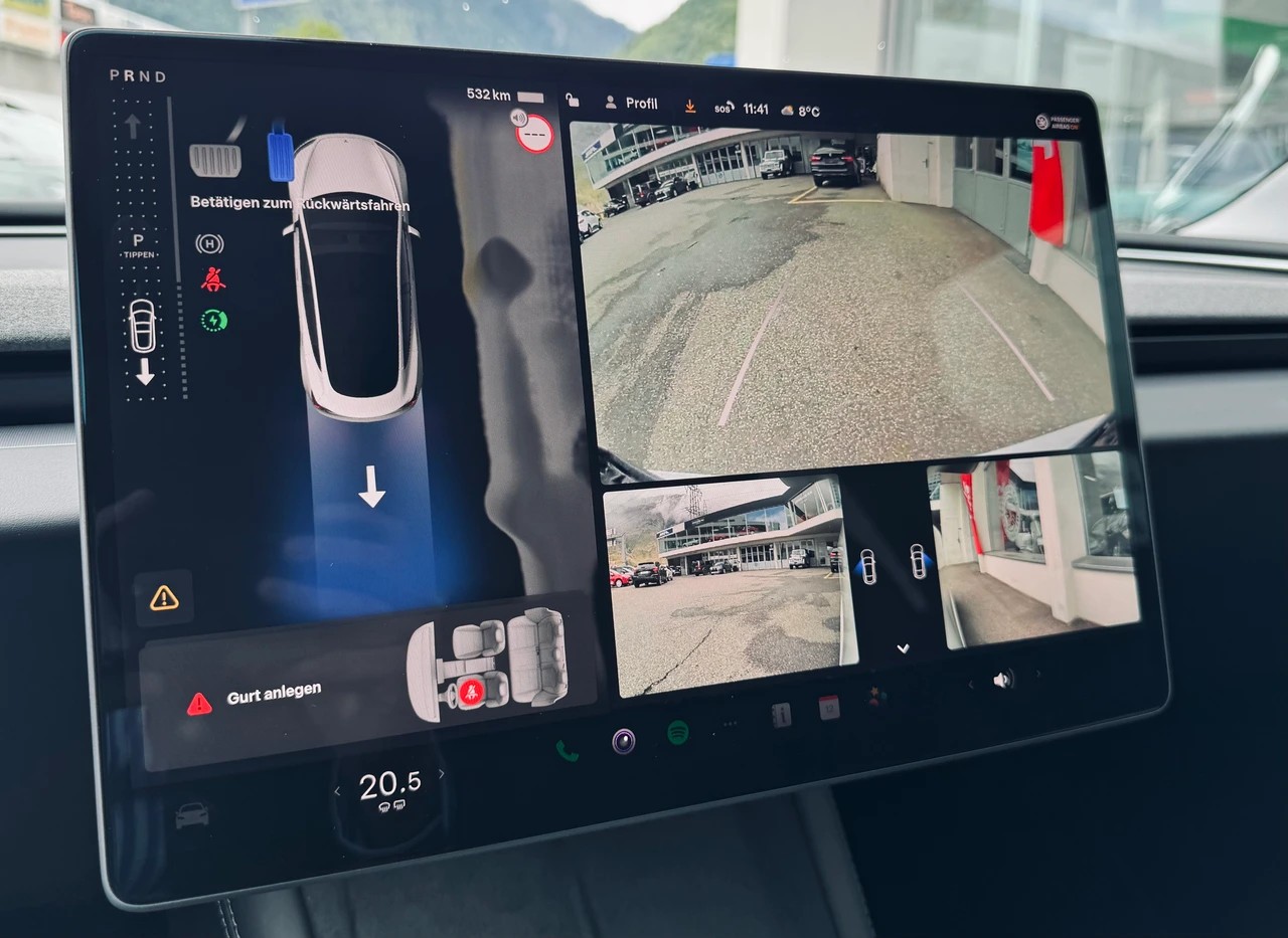 TESLA Model 3 Long Range Dual Motor AWD-image-18