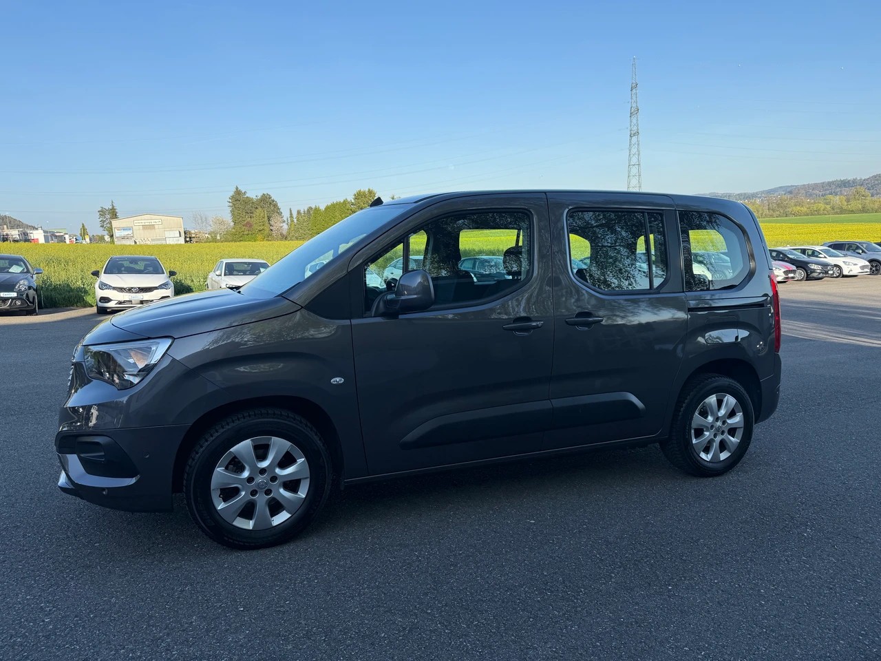 OPEL Combo Life 1.5 Innovation-image-1