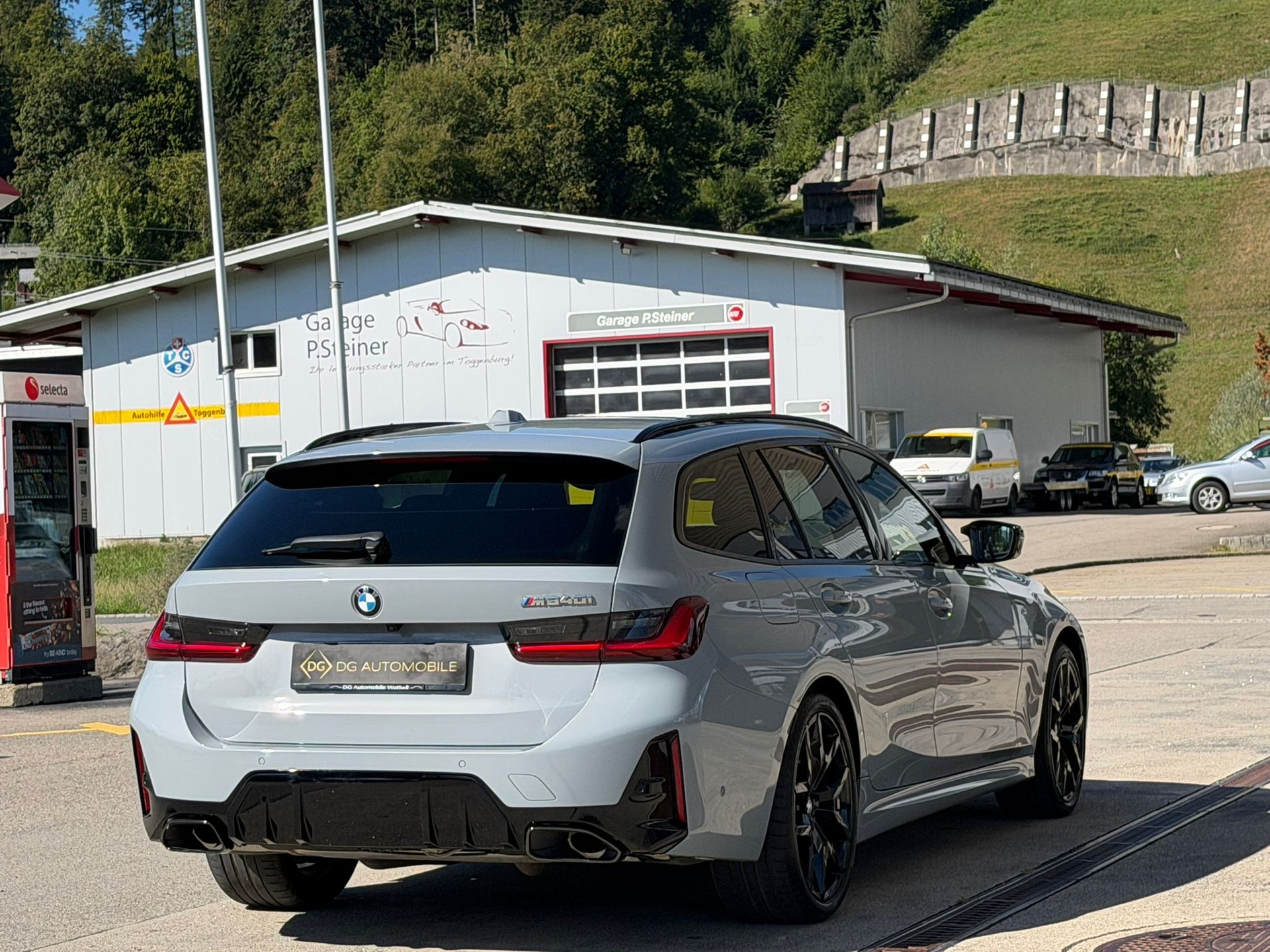BMW M340i xDrive 48V Touring Steptronic *Vollausstattung**Ledersitze**Anhängerkupplung**Panorama**Driving Assist. Pro**Standheizung*-image-6