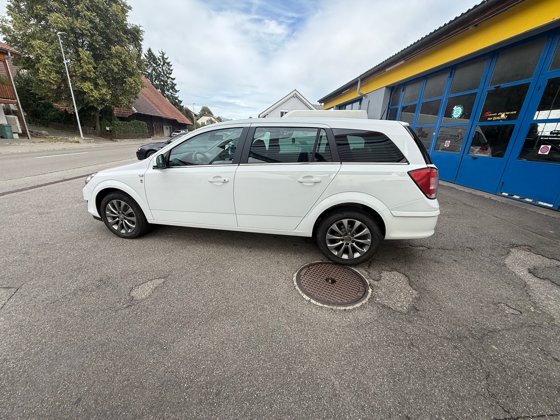 OPEL Astra Caravan 1.7 CDTi Cosmo-image-5