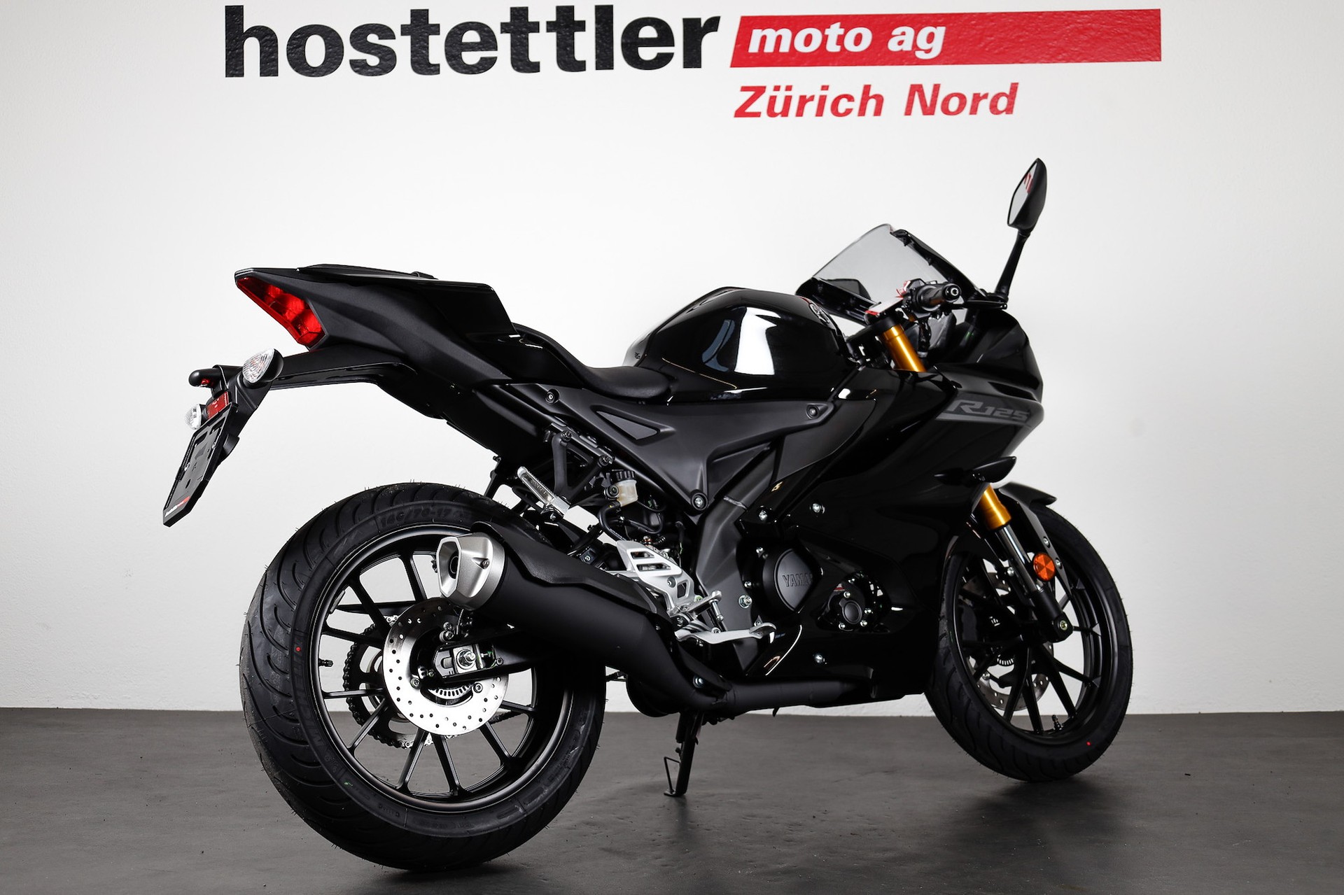 YAMAHA R125-showroom-element-2