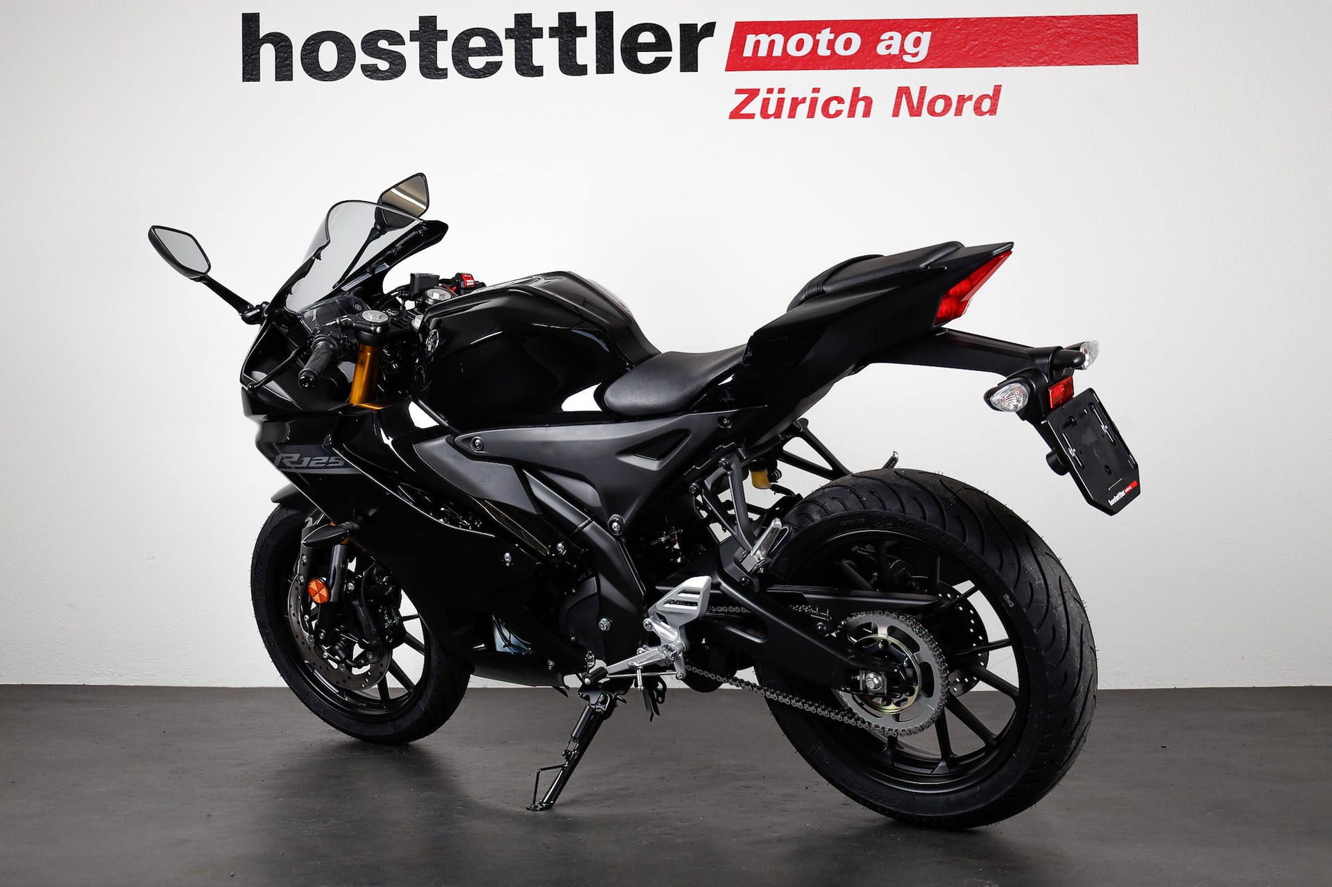YAMAHA R125-showroom-element-3
