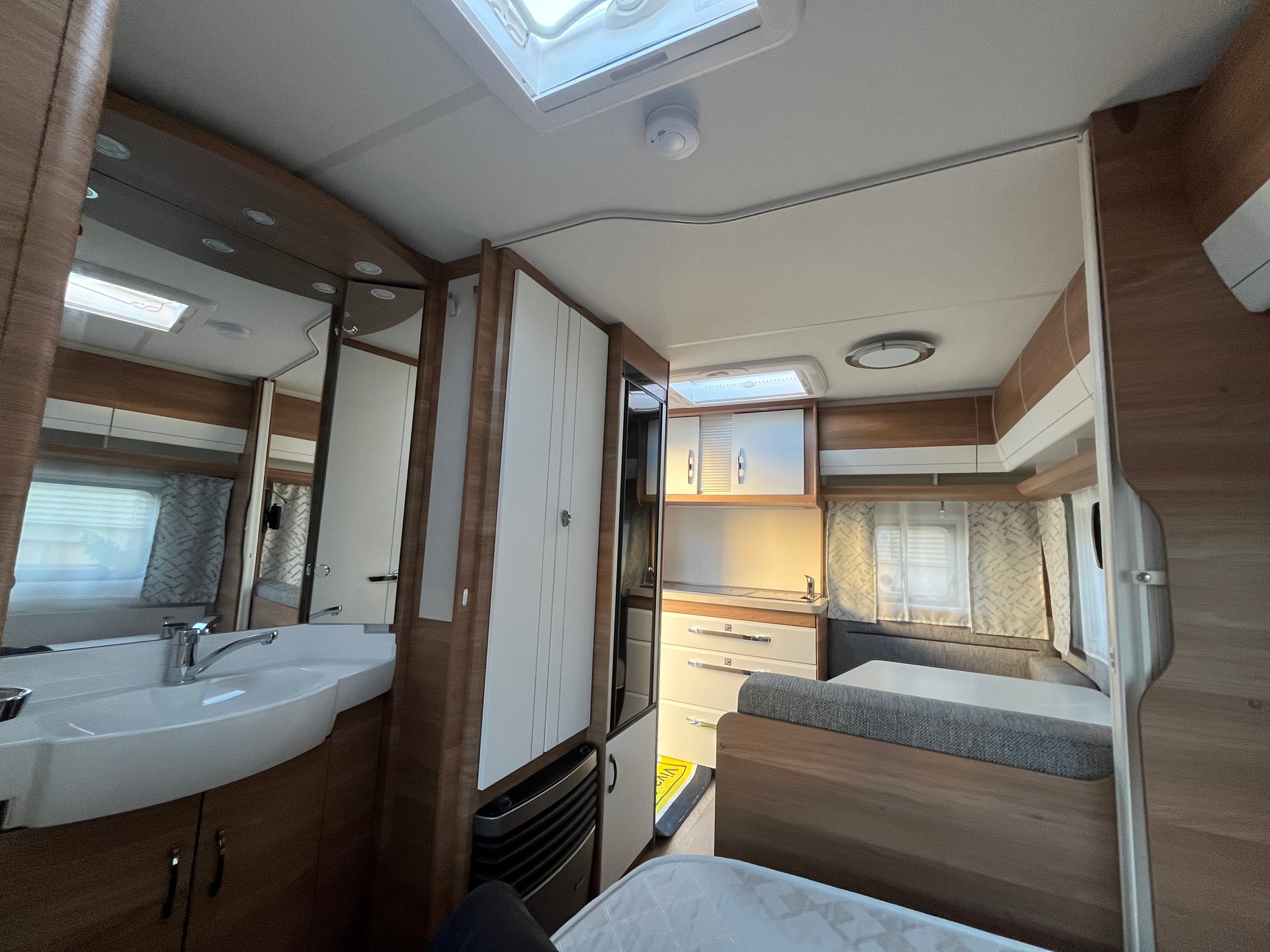 HOBBY De Luxe 400 SFE ***Neuwertig***-image-6