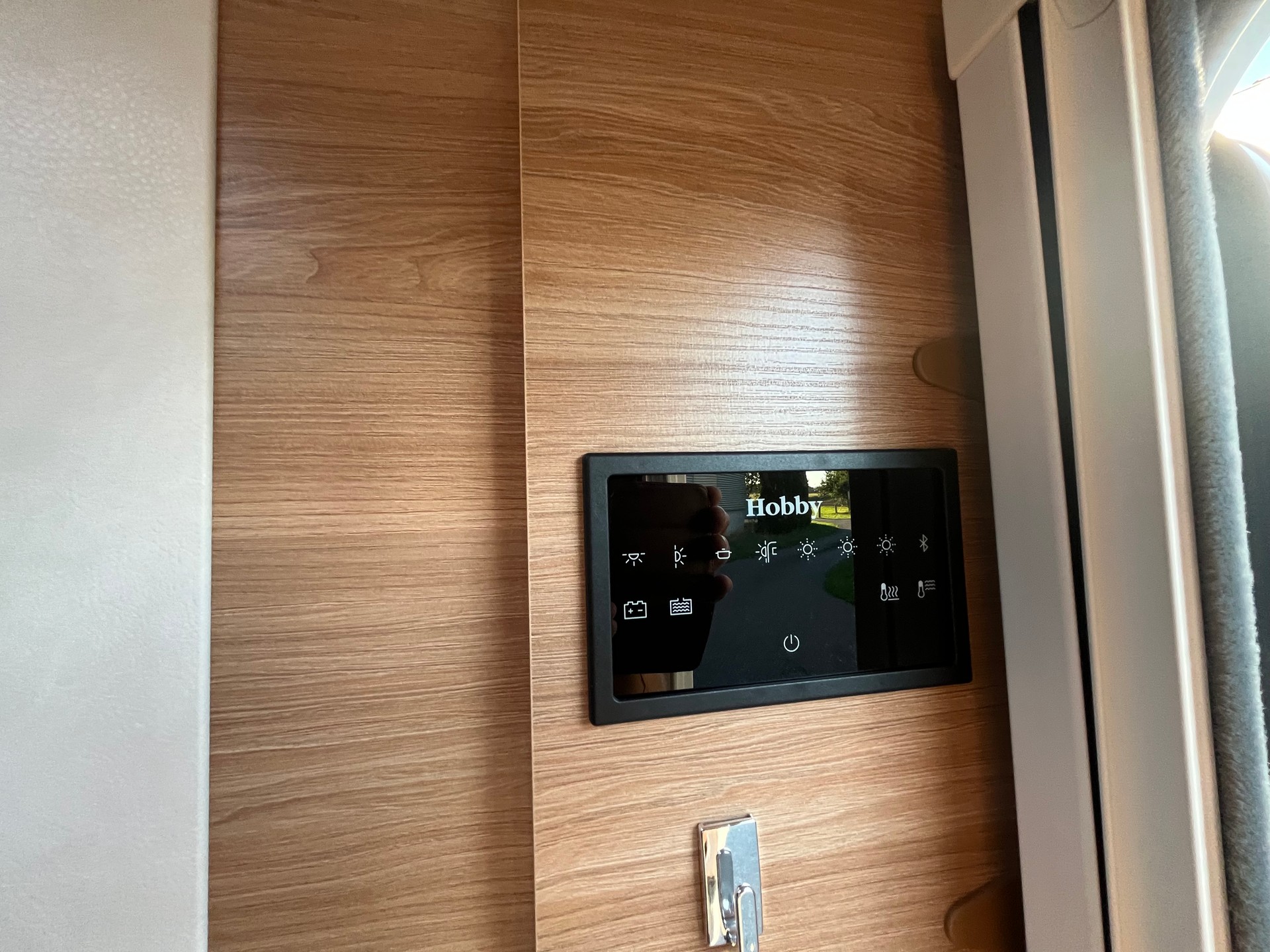 HOBBY De Luxe 400 SFE ***Neuwertig***-image-9