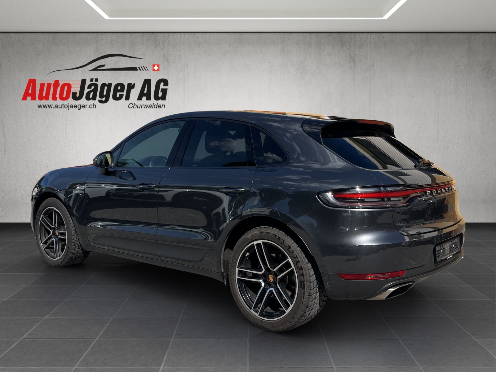 PORSCHE Macan PDK-image-3