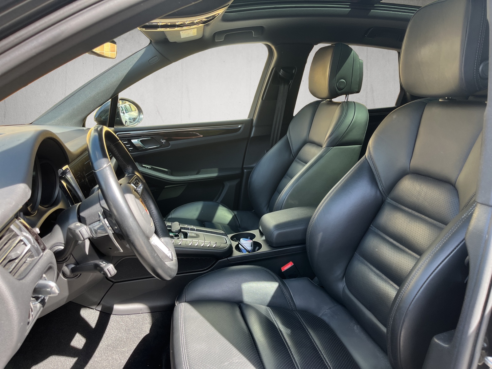 PORSCHE Macan PDK-image-6