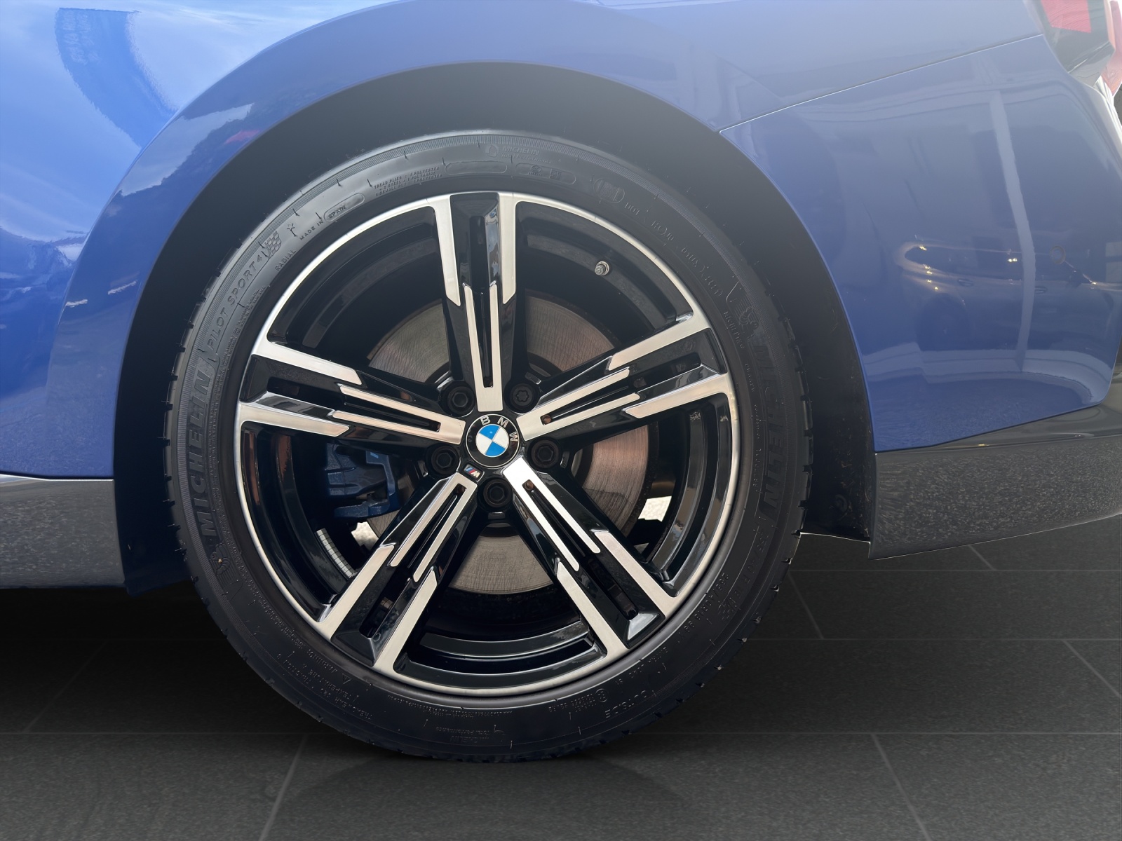 BMW 220i M Sport-image-12