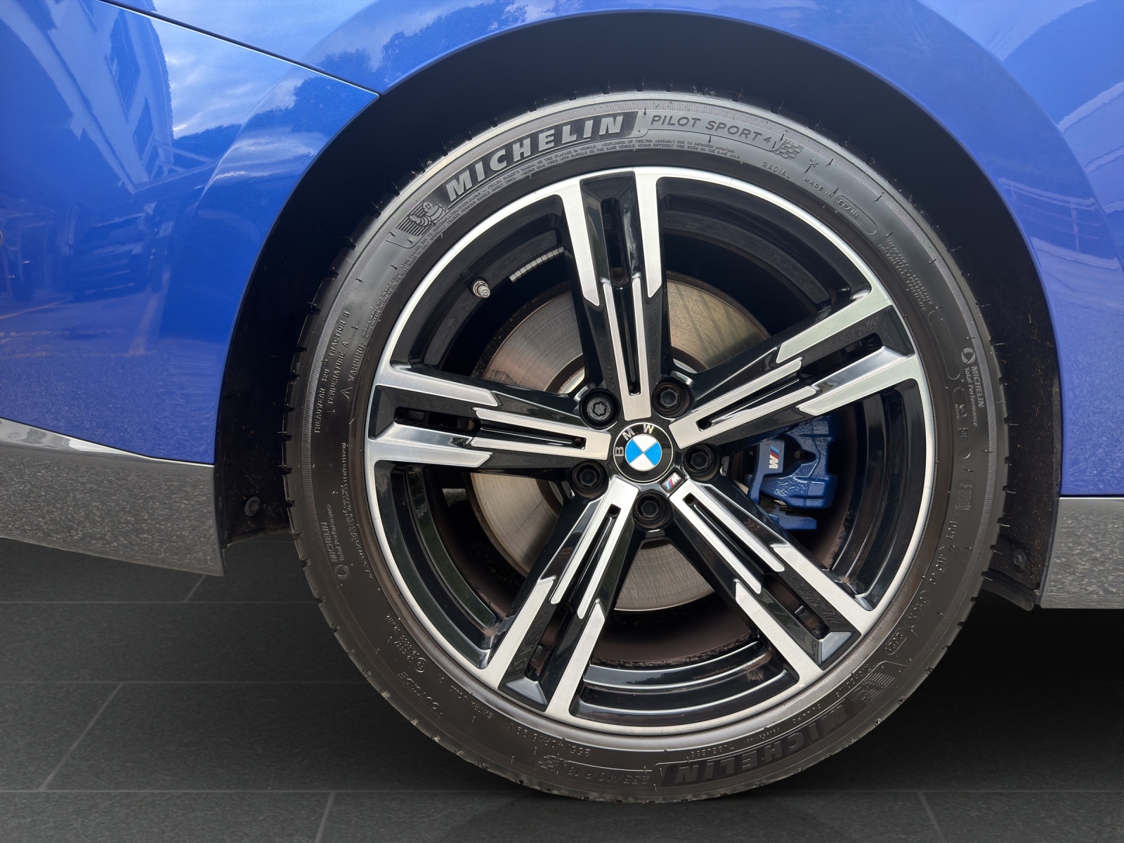 BMW 220i M Sport-image-10