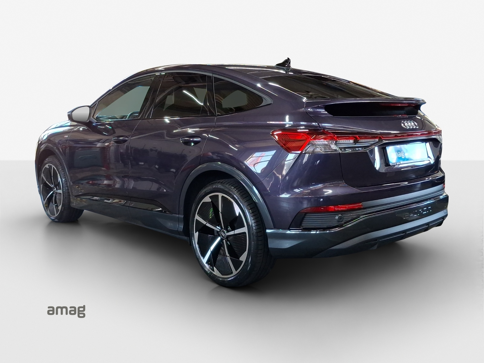AUDI Q4 Sportback e-tron 50 quattro-image-3