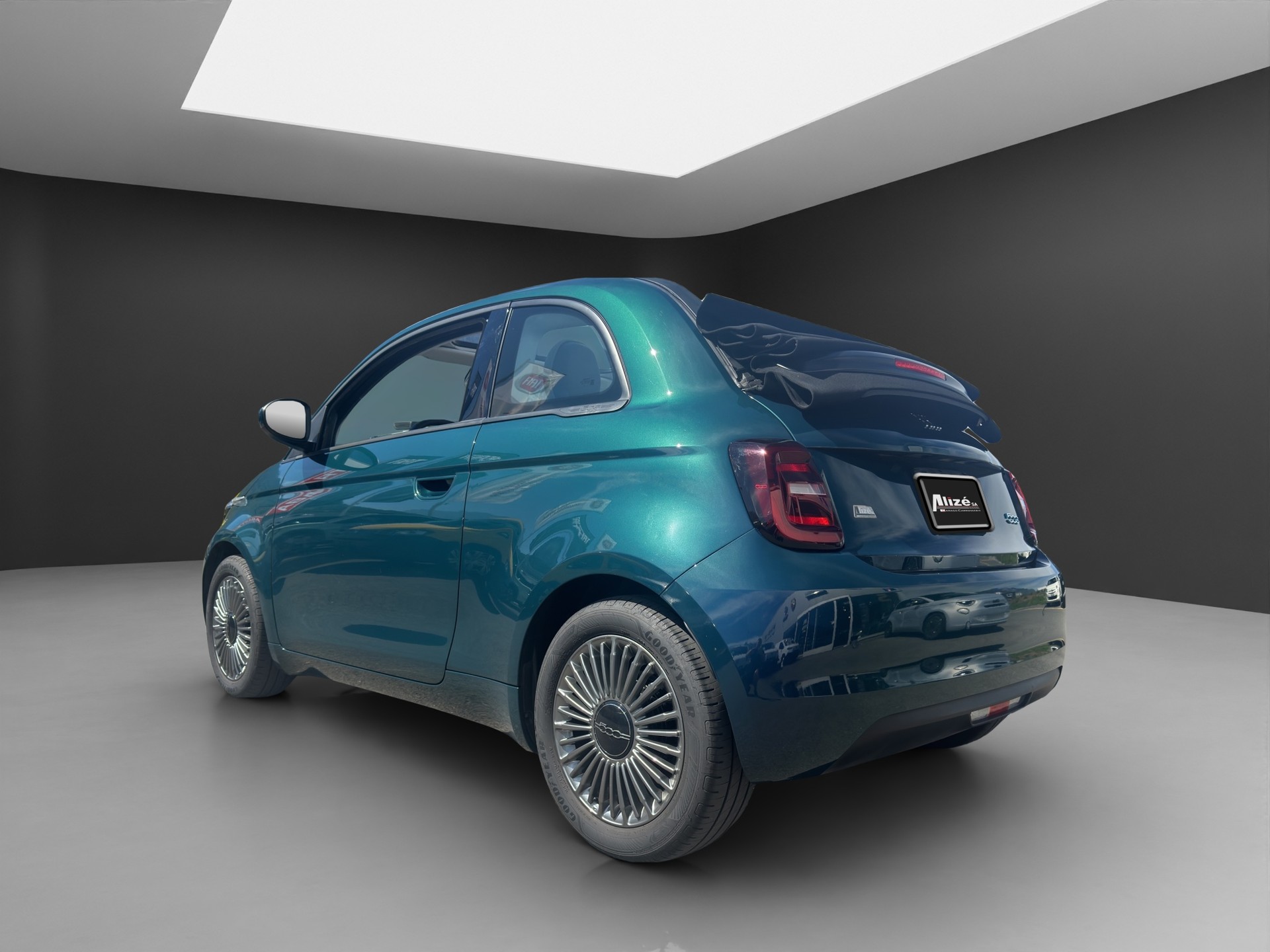 FIAT 500 C electric 87 kW Icon-image-4