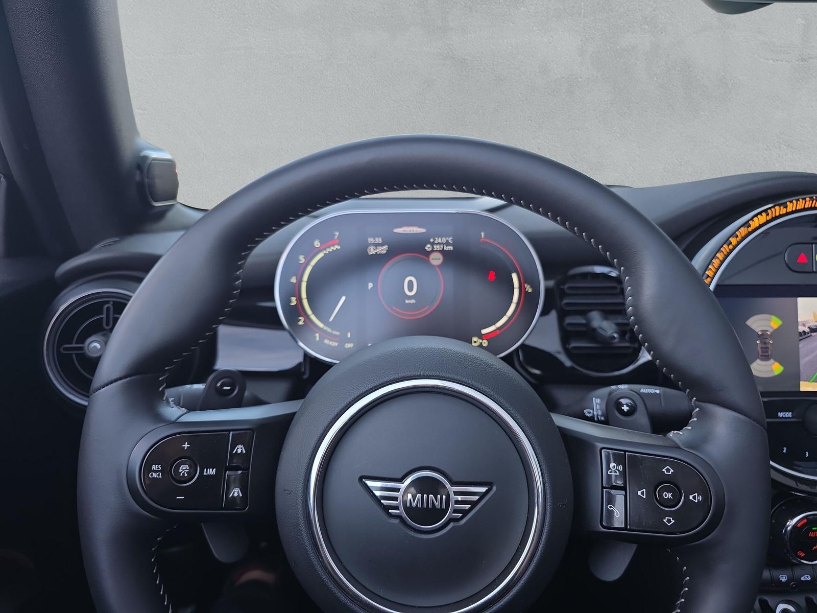 MINI Cabrio John Cooper Works F57 2.0i (CH)-image-22