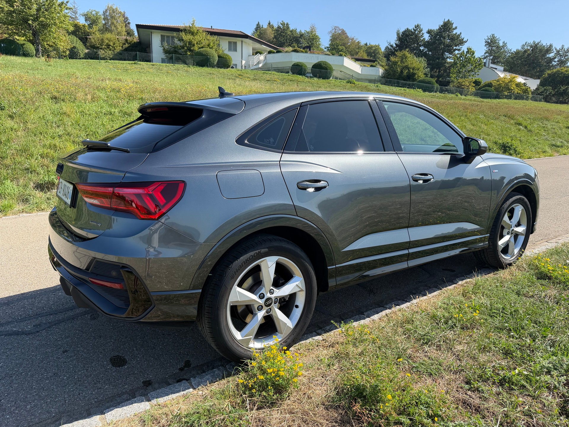 AUDI 2.0 40 TFSI S line quattro S-Tronic-image-4