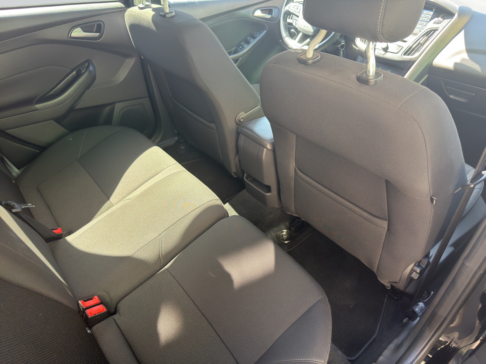 FORD Focus 1.5 TDCi Business-image-9