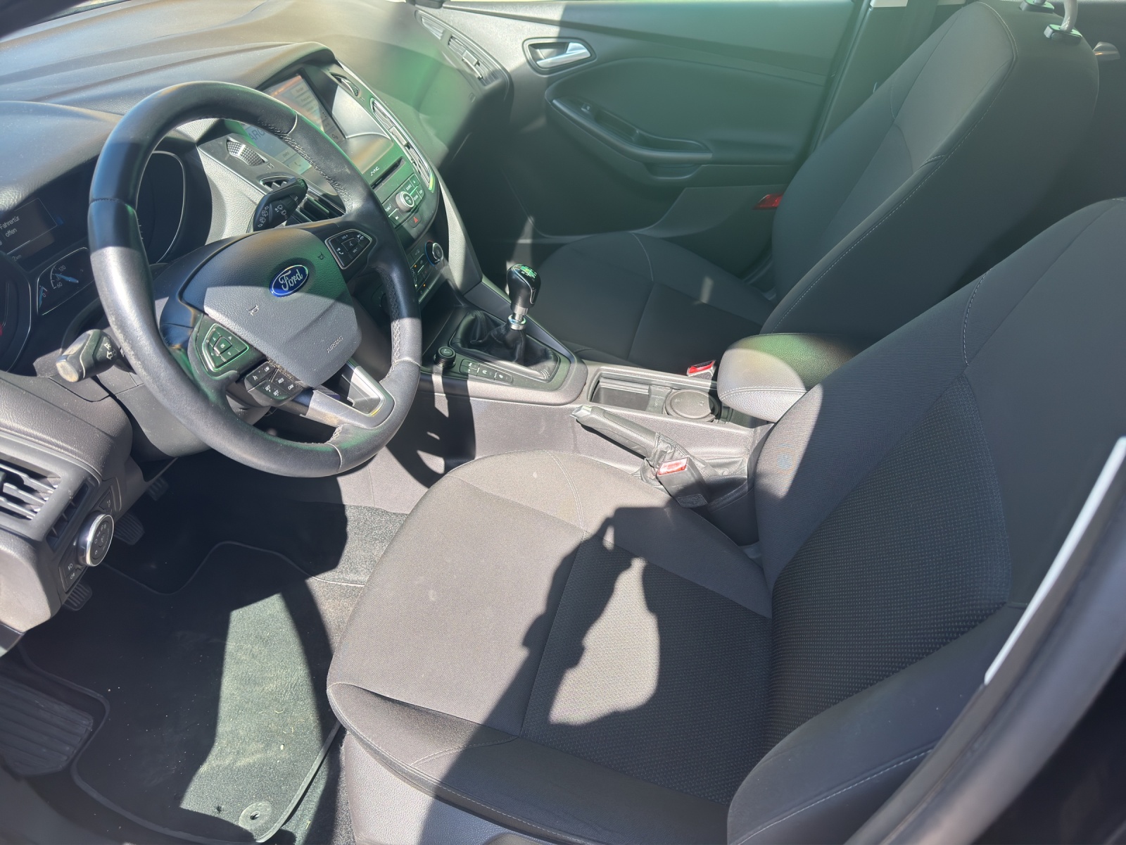 FORD Focus 1.5 TDCi Business-image-6