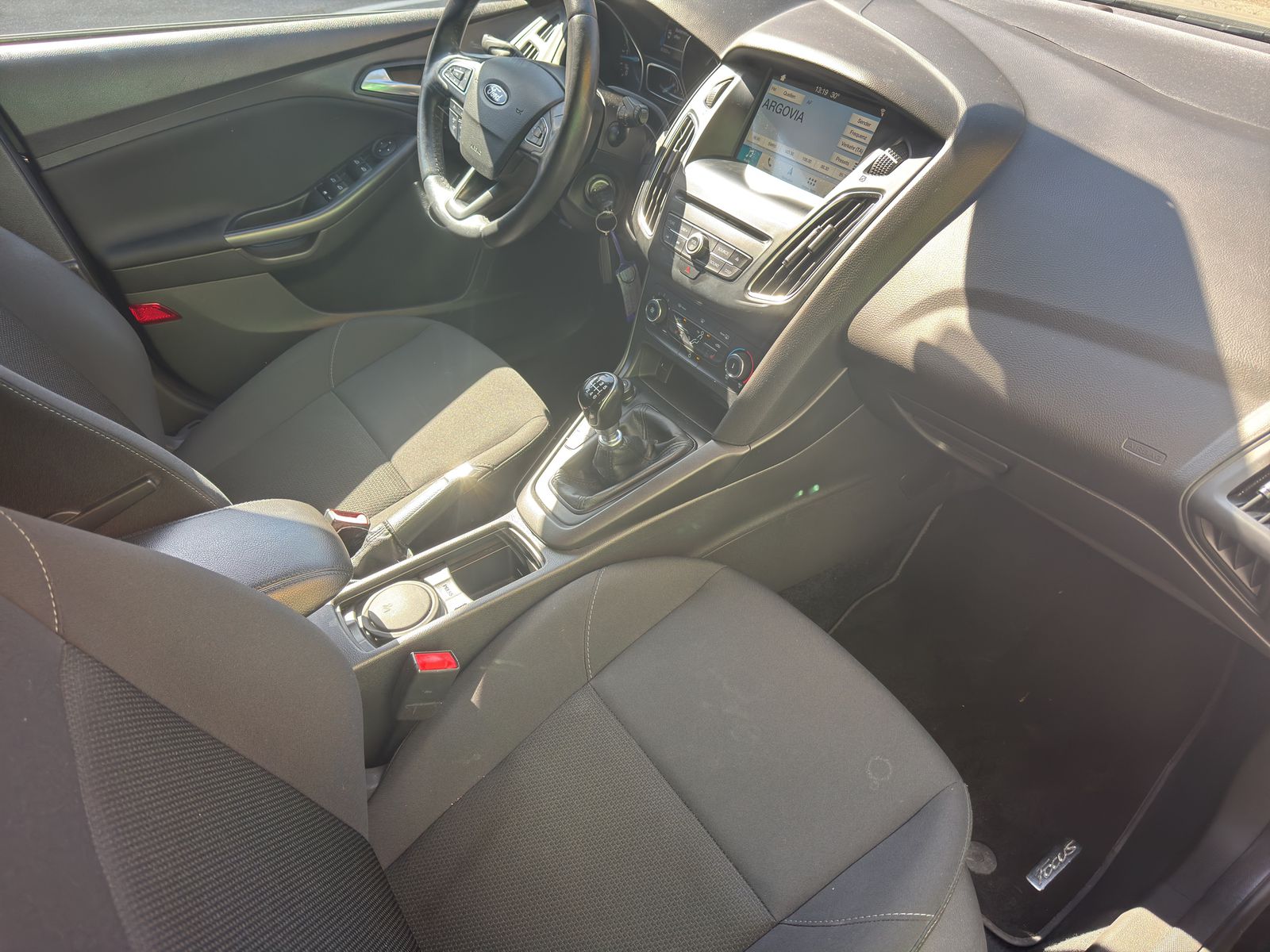 FORD Focus 1.5 TDCi Business-image-8