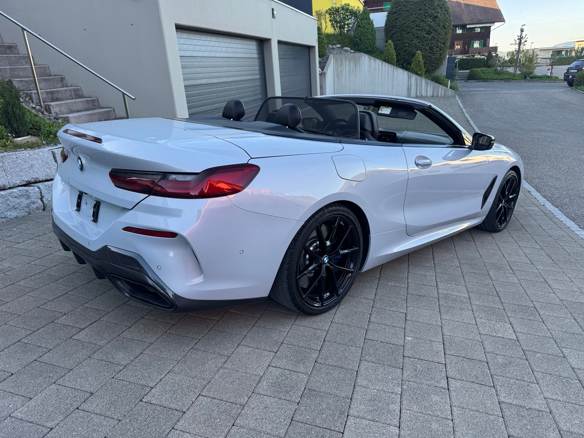 BMW M850i xDrive-image-3
