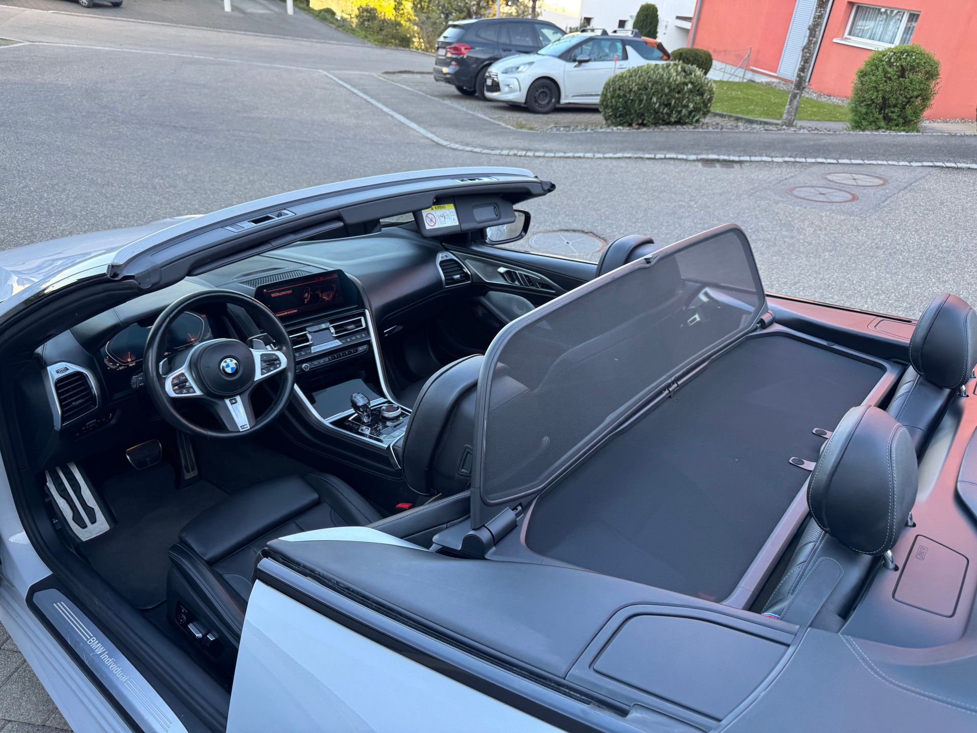 BMW M850i xDrive-image-11