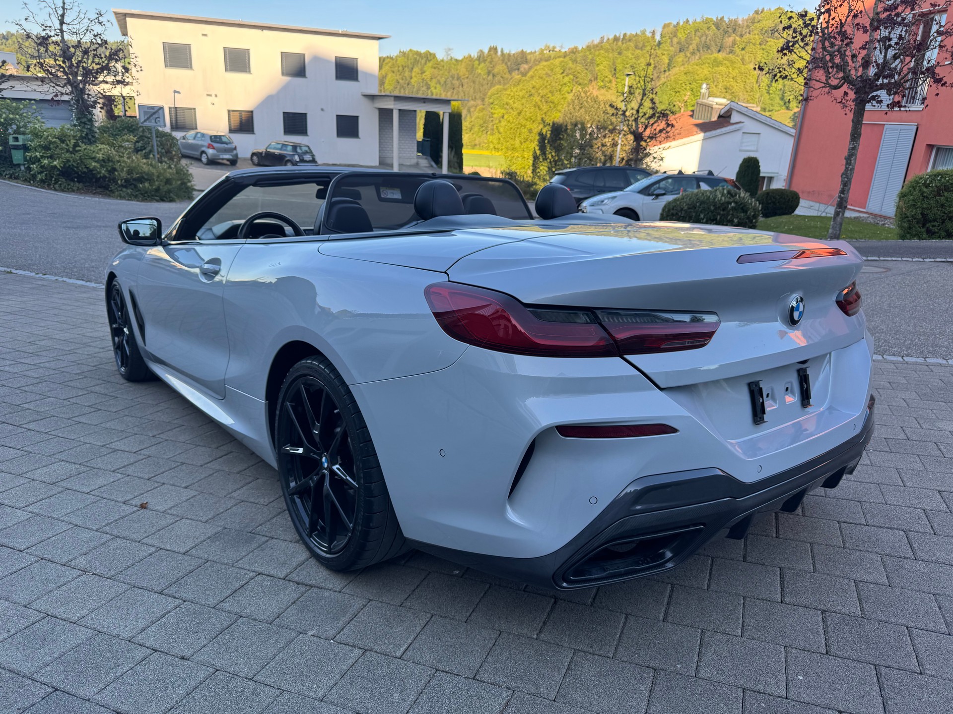 BMW M850i xDrive-image-5