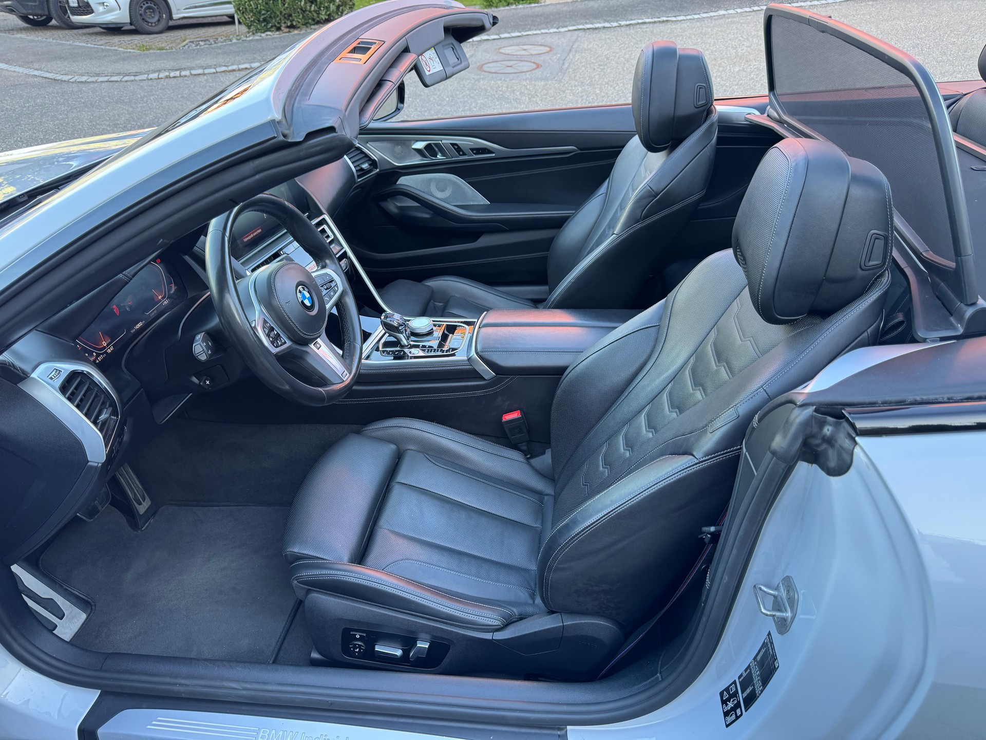 BMW M850i xDrive-image-9
