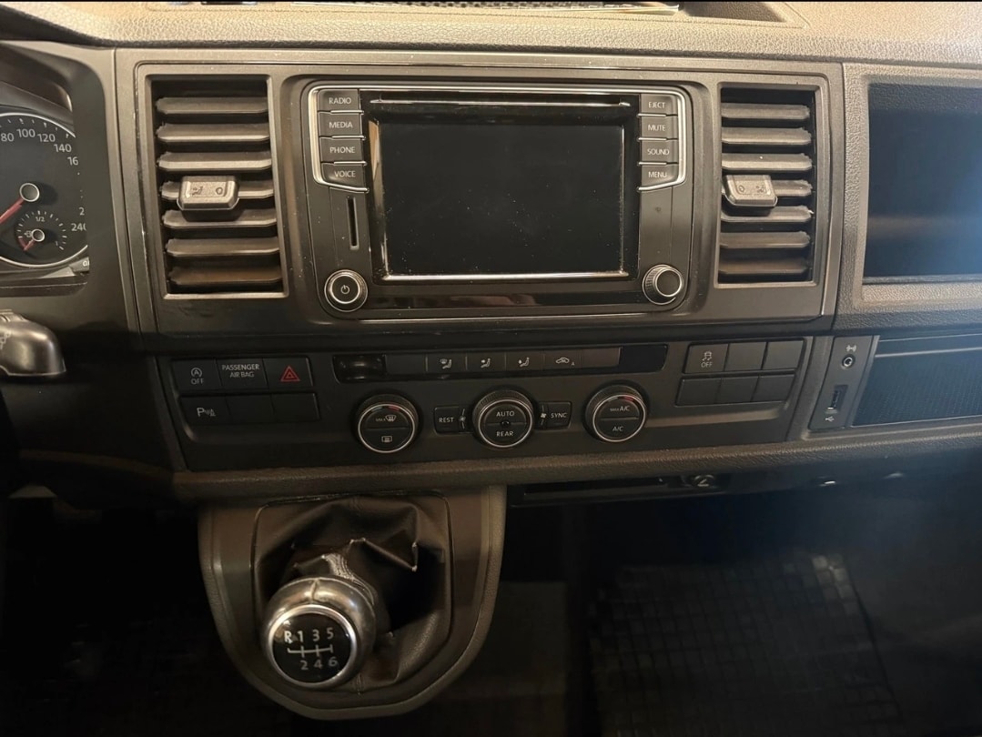 VW T6 California 2.0 TDI Beach 4Motion-image-12