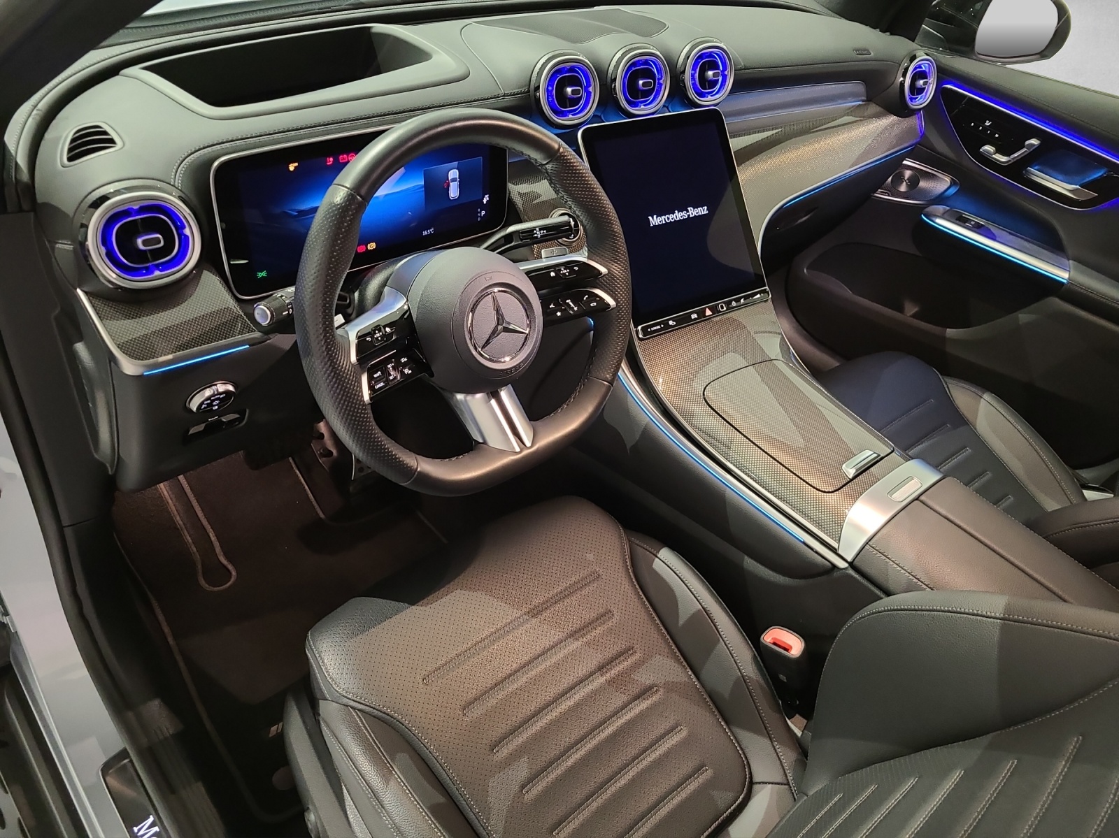 MERCEDES-BENZ GLC 200 AMG Line 4M X254-image-13
