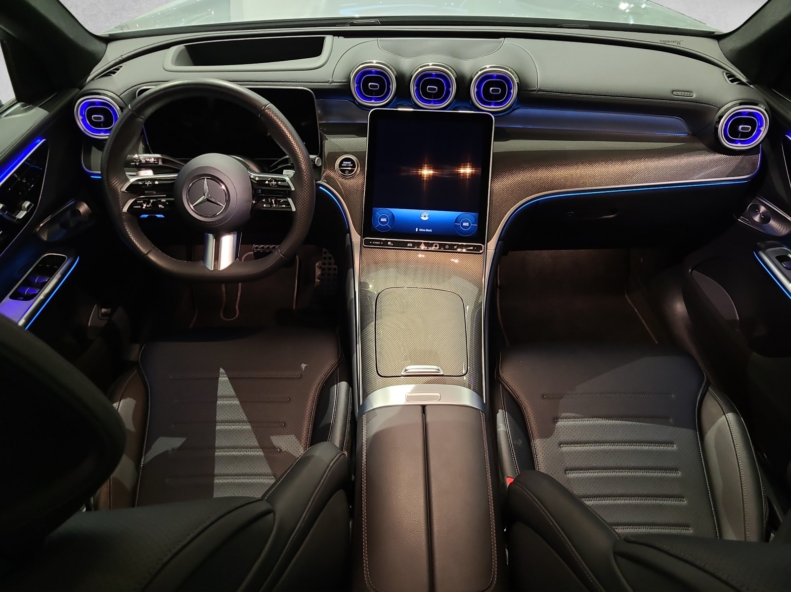 MERCEDES-BENZ GLC 200 AMG Line 4M X254-image-3