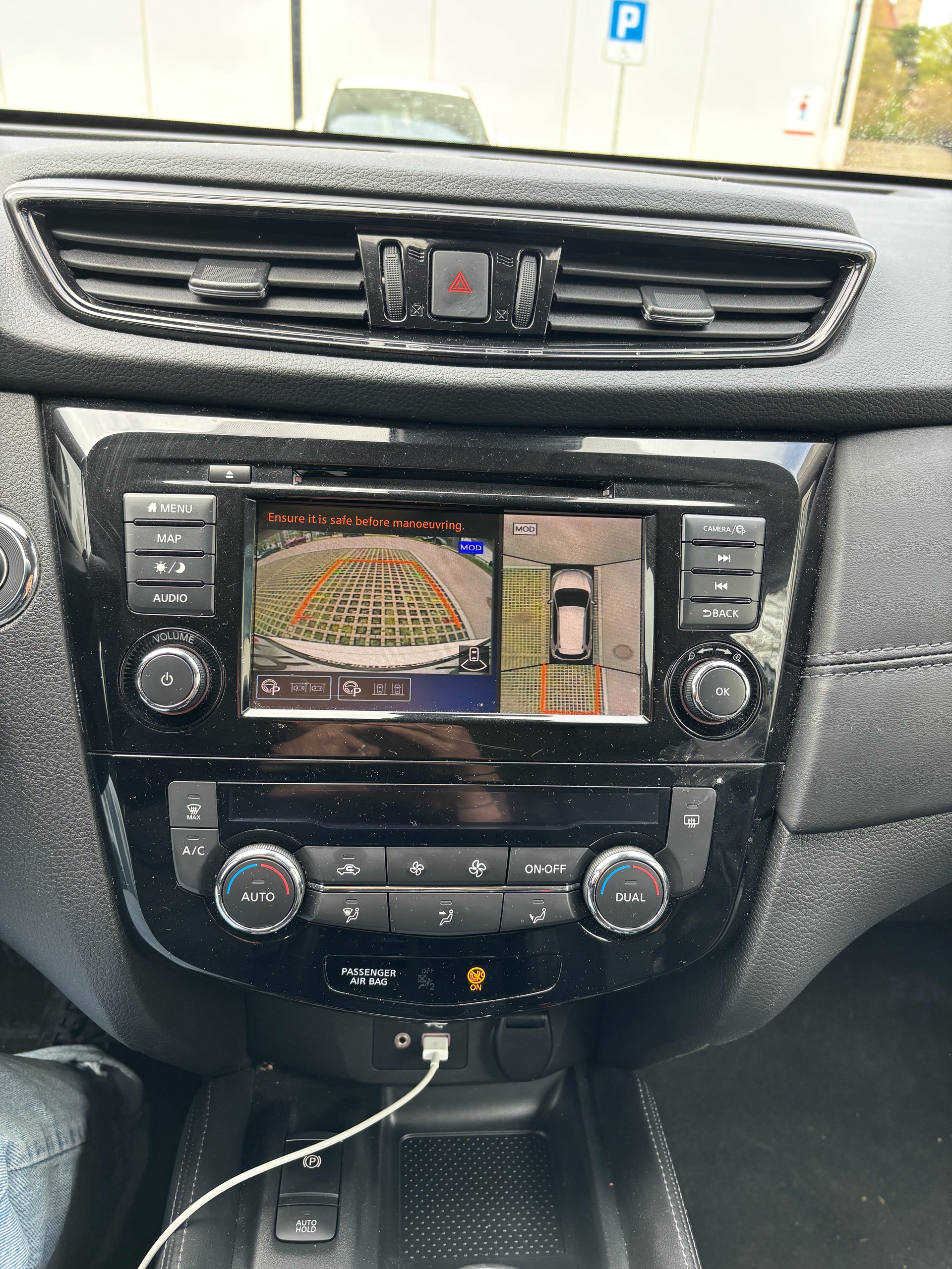 NISSAN 1.3 DIG-T Tekna-image-4