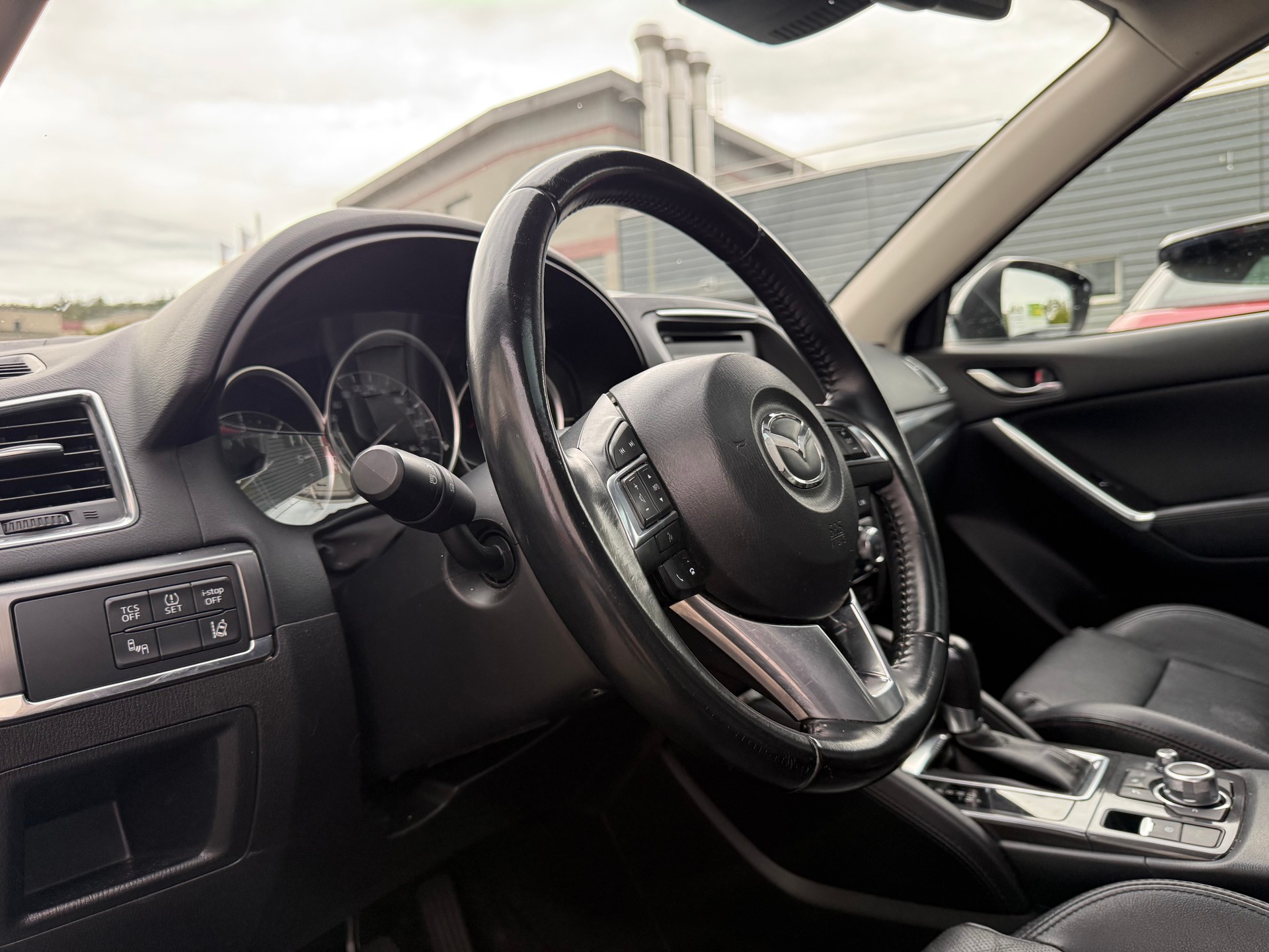 MAZDA CX-5 2.2 D HP Revolution AWD Automatic-image-6