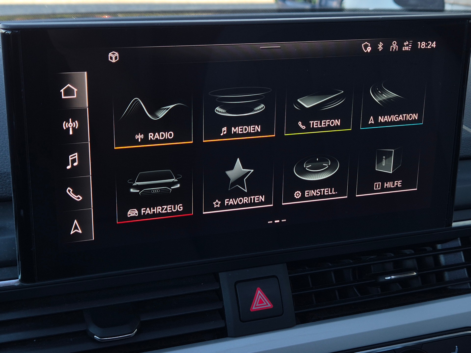 AUDI A4 Avant 40 TDI Attraction quattro S-tronic-image-23
