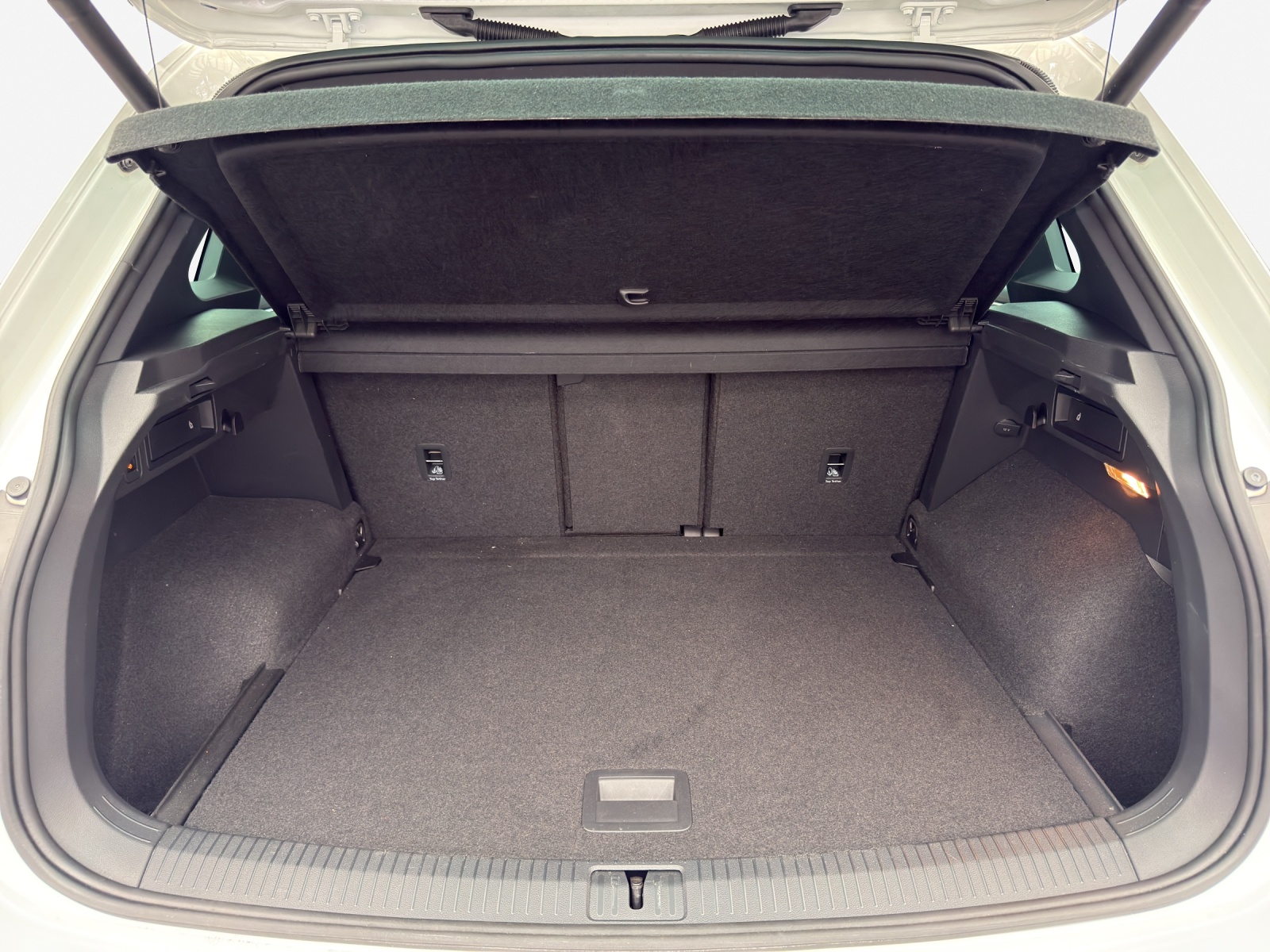 VW Tiguan 2.0TSI Highline 4Motion DSG-image-12