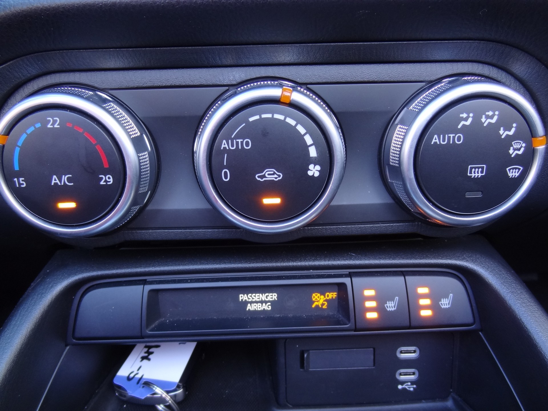MAZDA MX-5 Skyactiv-G 132 Exclusive-line-image-17