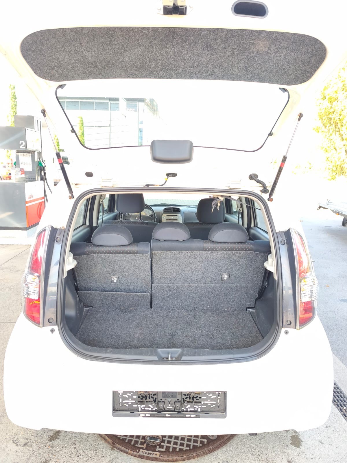DAIHATSU Sirion 1.3 eco-4WD-image-12