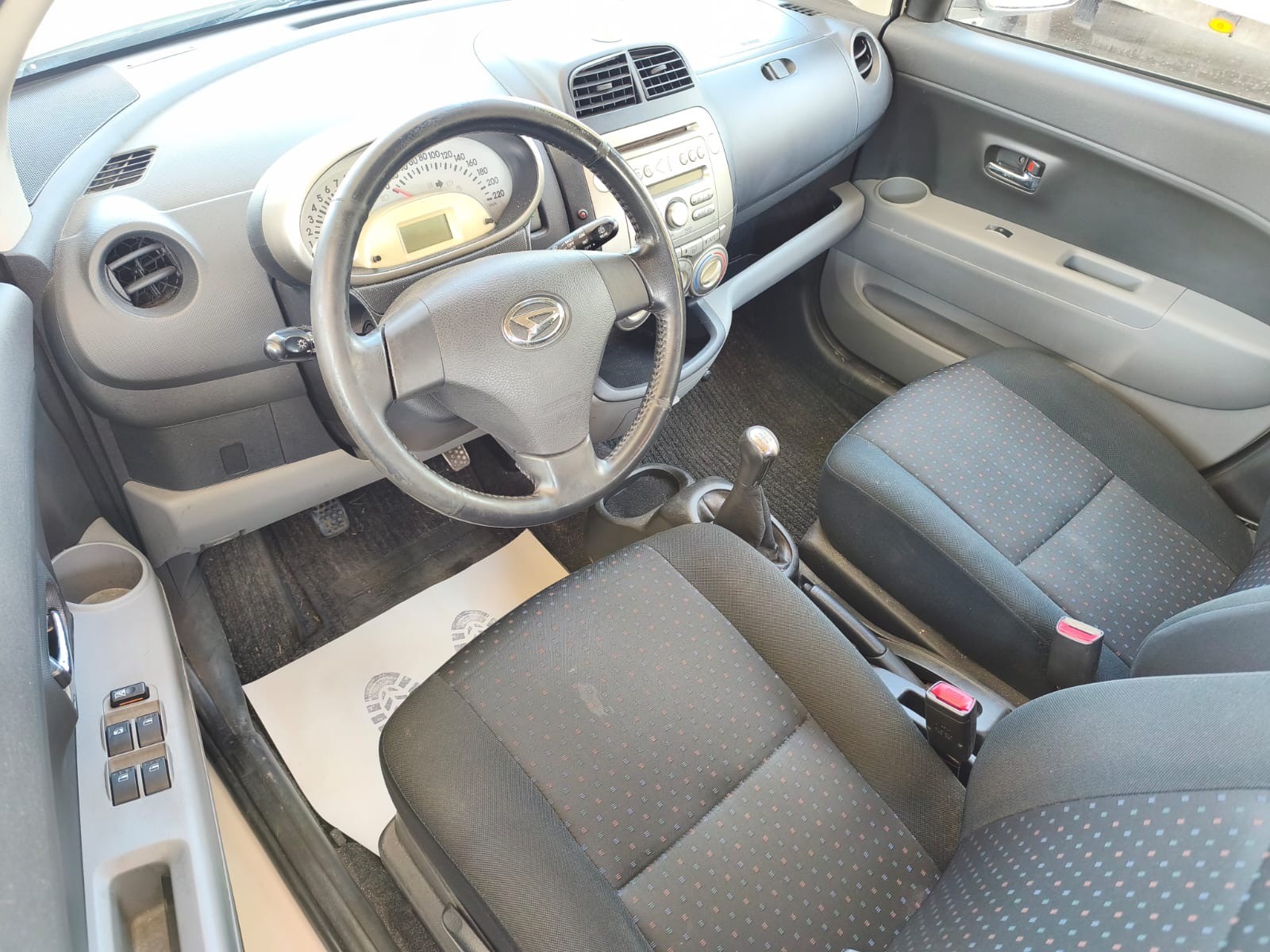 DAIHATSU Sirion 1.3 eco-4WD-image-8
