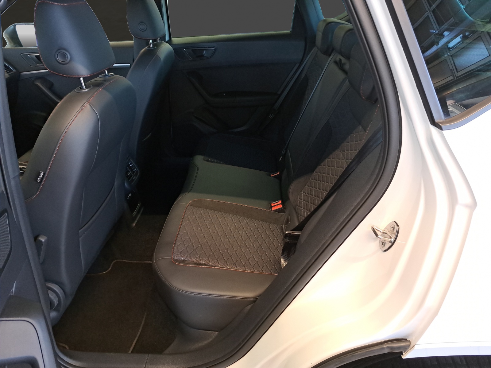 SEAT Ateca 1.5 TSI FR DSG-image-15