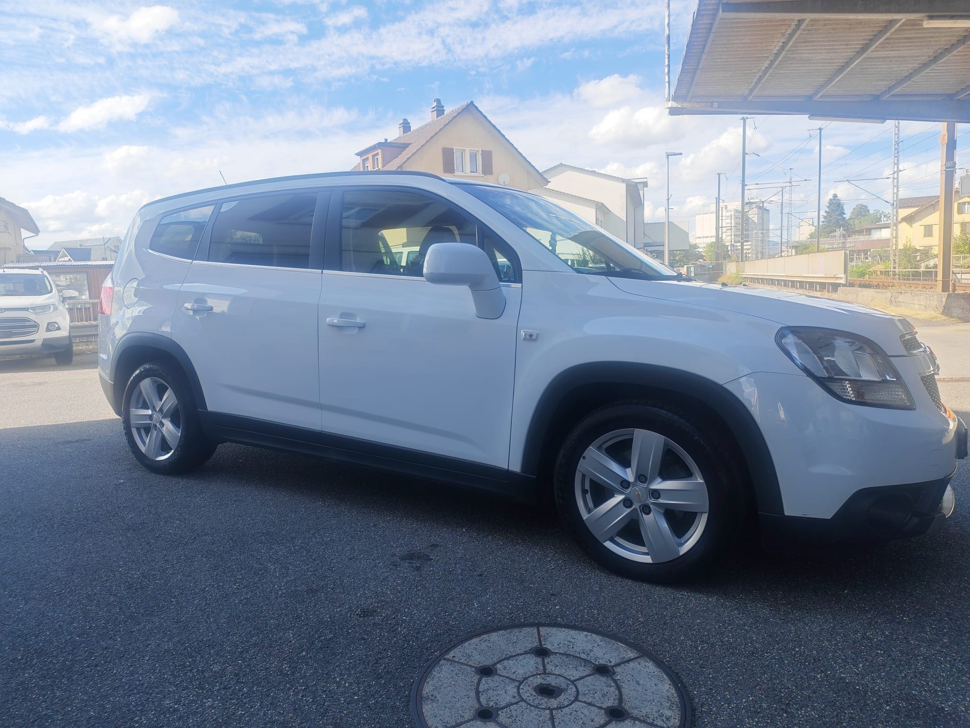 CHEVROLET Orlando 2.0 VCDi LT Automatic-image-1