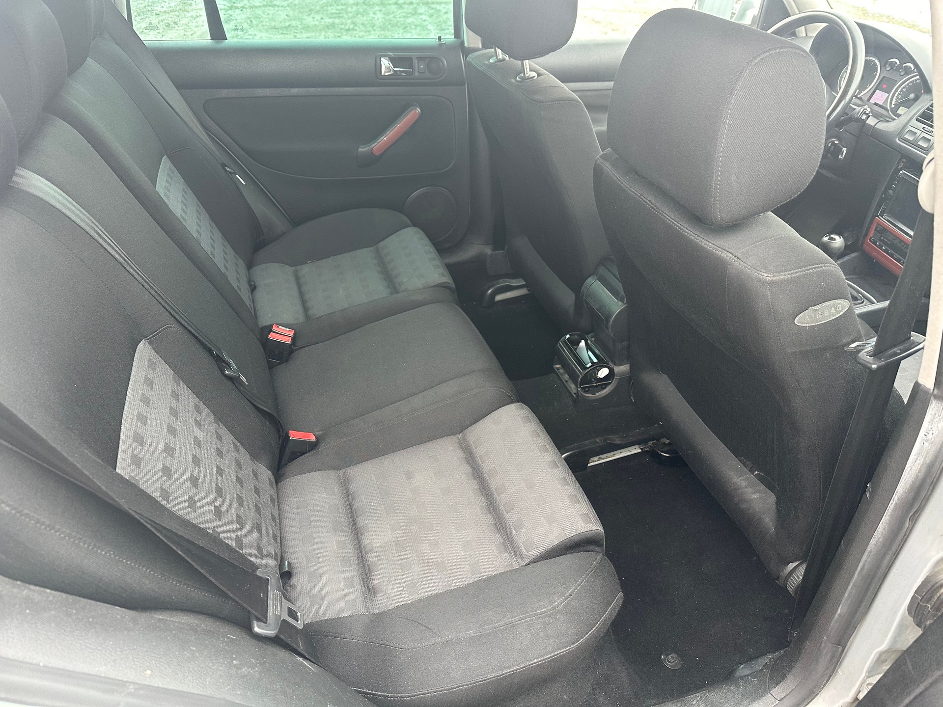 VW Golf Variant 1.9 TDI PD Atlantic-image-11