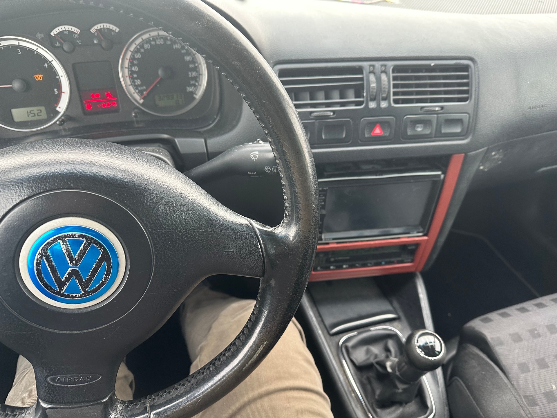 VW Golf Variant 1.9 TDI PD Atlantic-image-12