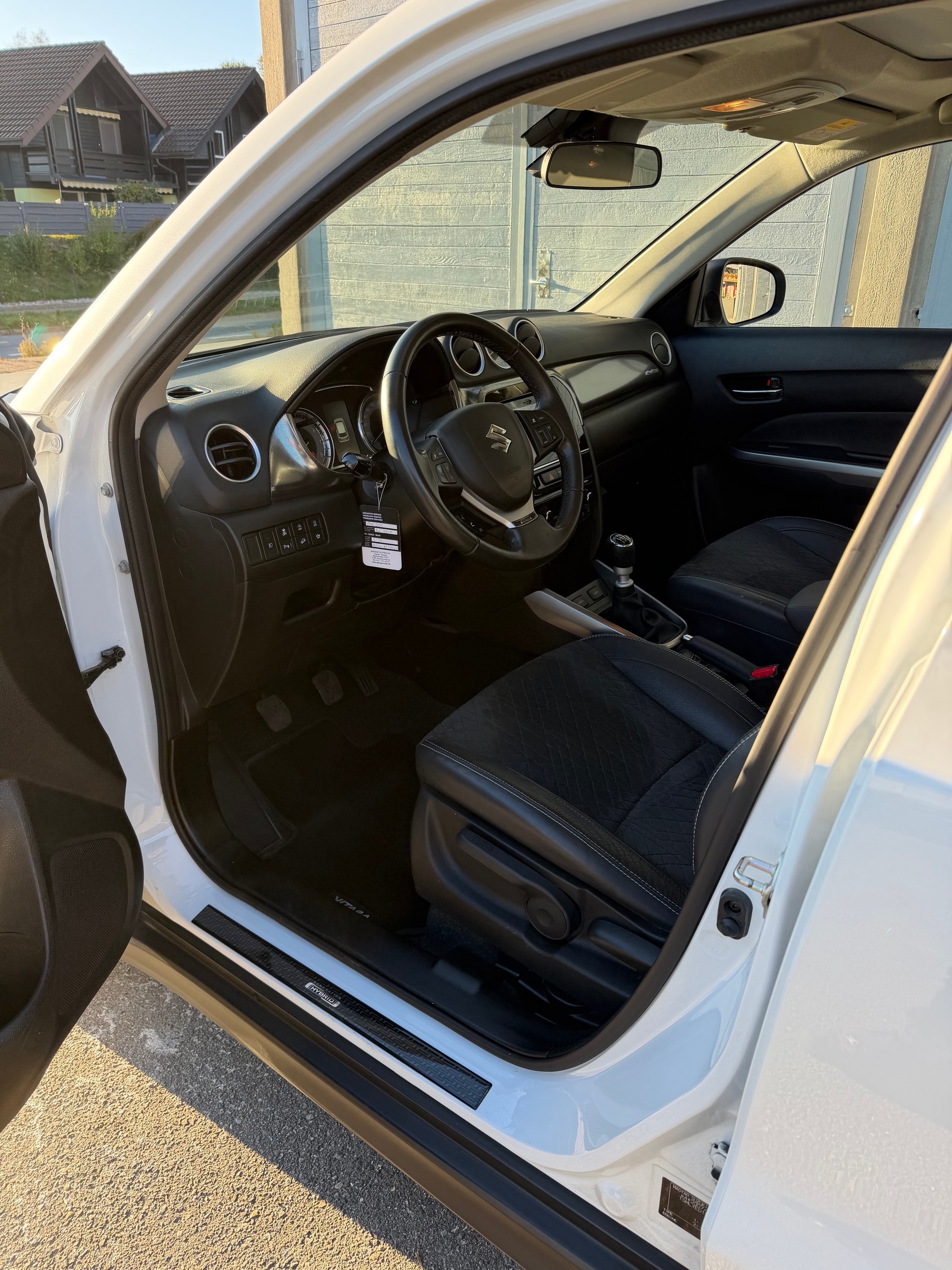 SUZUKI Vitara 1.4 Boosterjet Generation Top Hybrid-image-4
