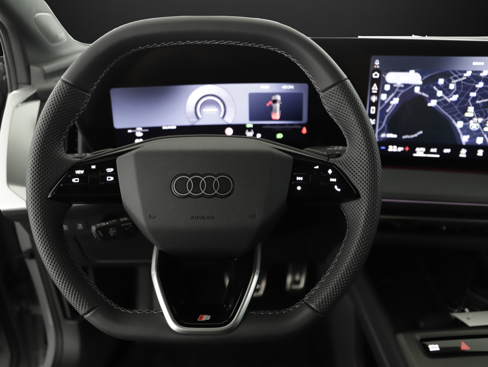 AUDI Q4 e-tron SUV quattro performance-image-11